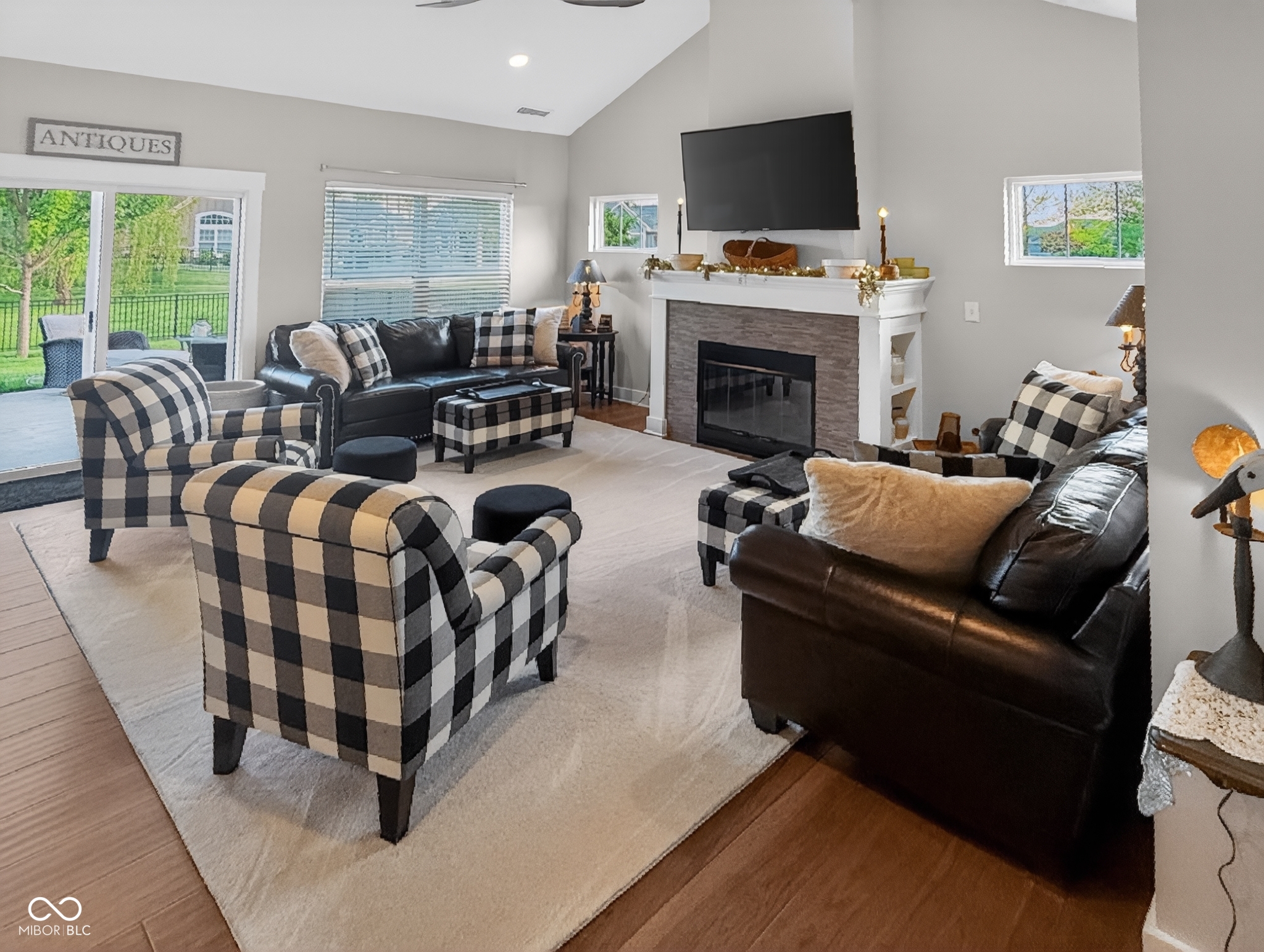 1069 Forest Glen Drive, Greenfield, IN, 46140 photo 4 of 32