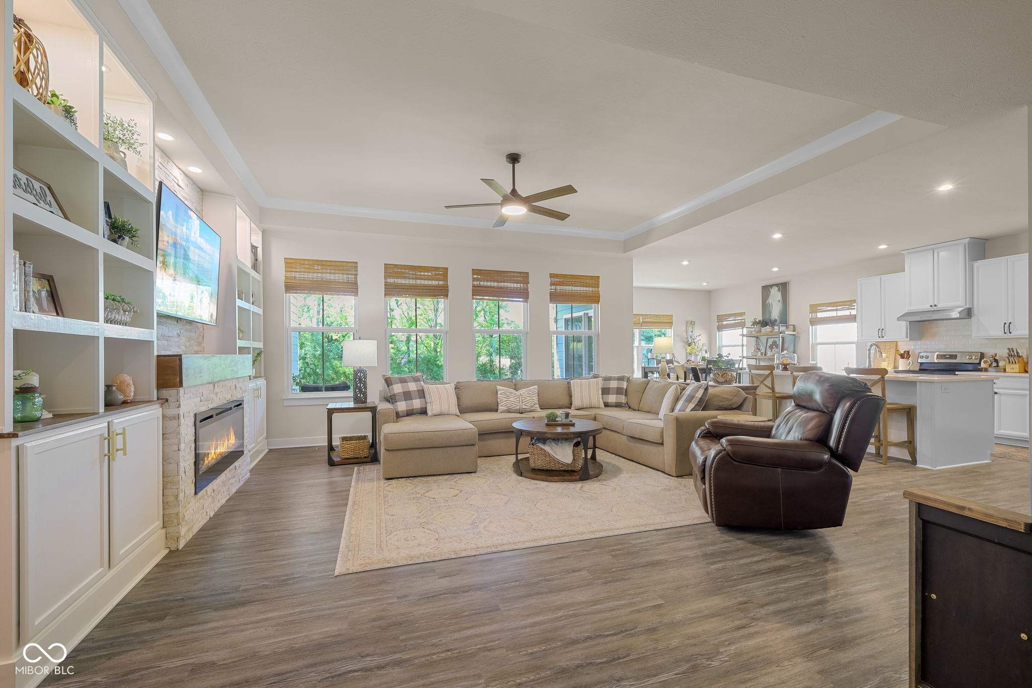 245 Bohicket Road, Whiteland, IN, 46184 photo 4 of 33