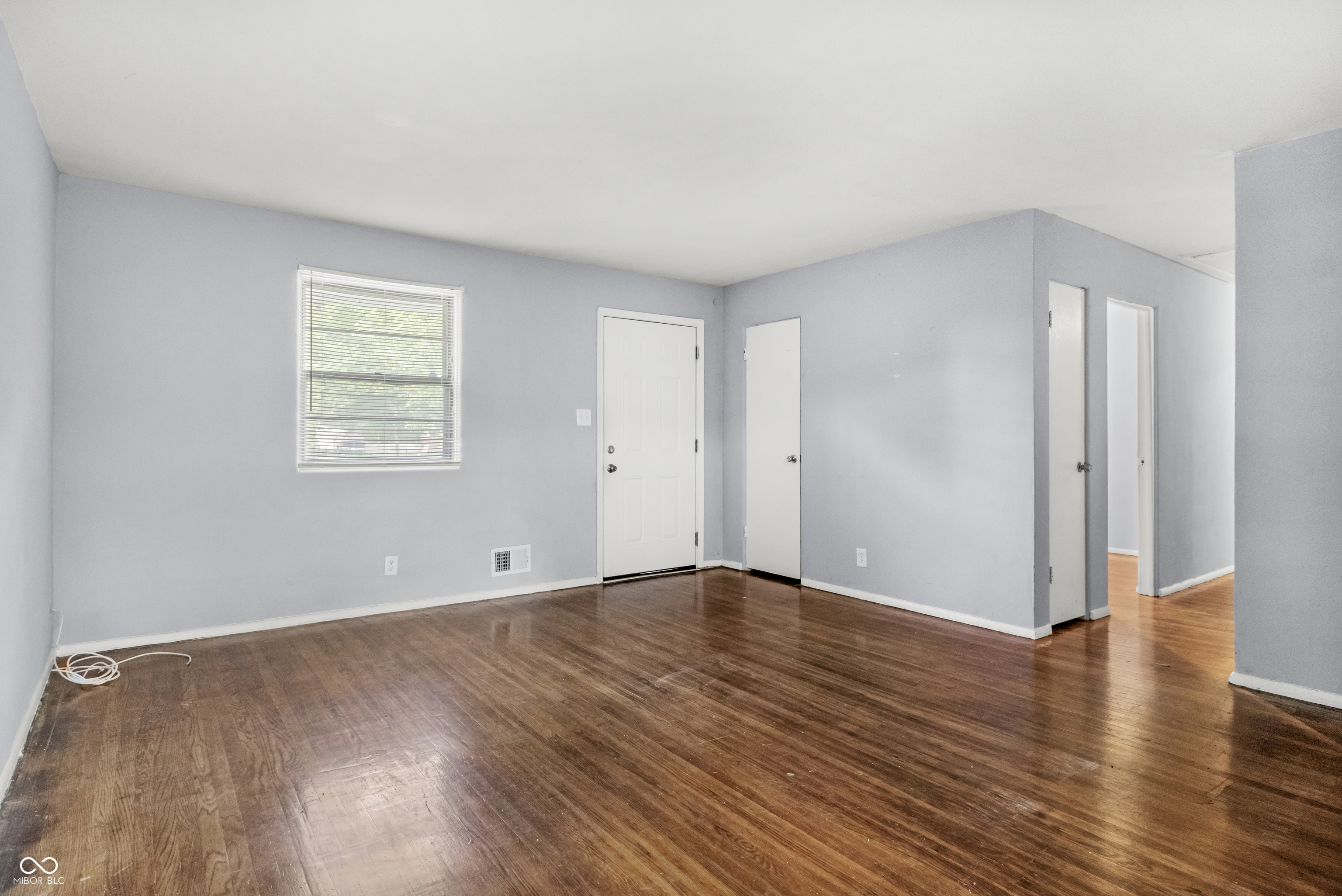 4315 N Whittier Place, Indianapolis, IN, 46226 photo 4 of 23