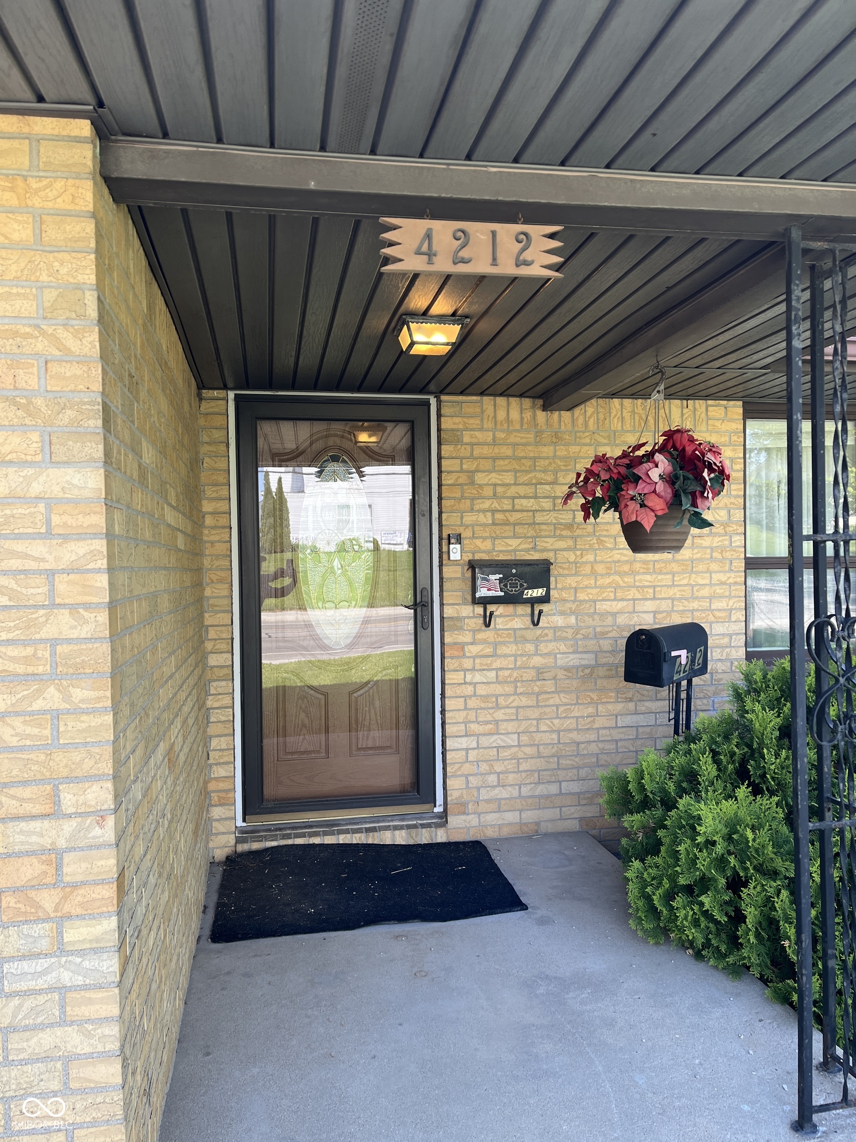 4212 Columbus Avenue, Anderson, IN, 46013 photo 4 of 39