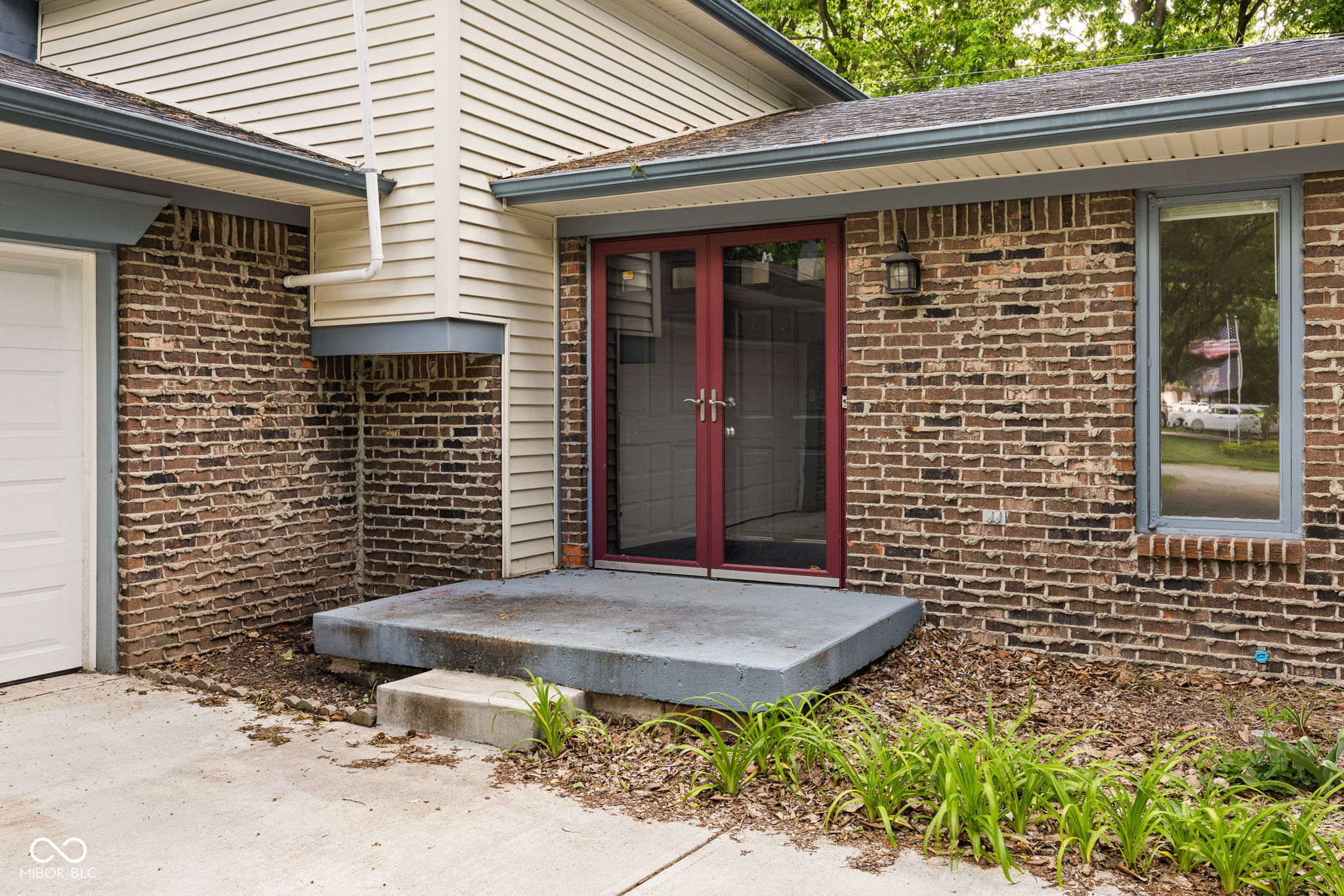 310 S Serenity Way, Greenwood, IN, 46142 photo 4 of 40