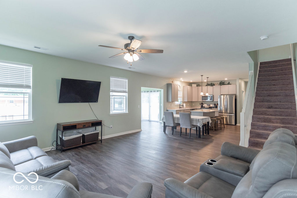3330 S Cordell Road, New Palestine, IN, 46163 photo 4 of 41