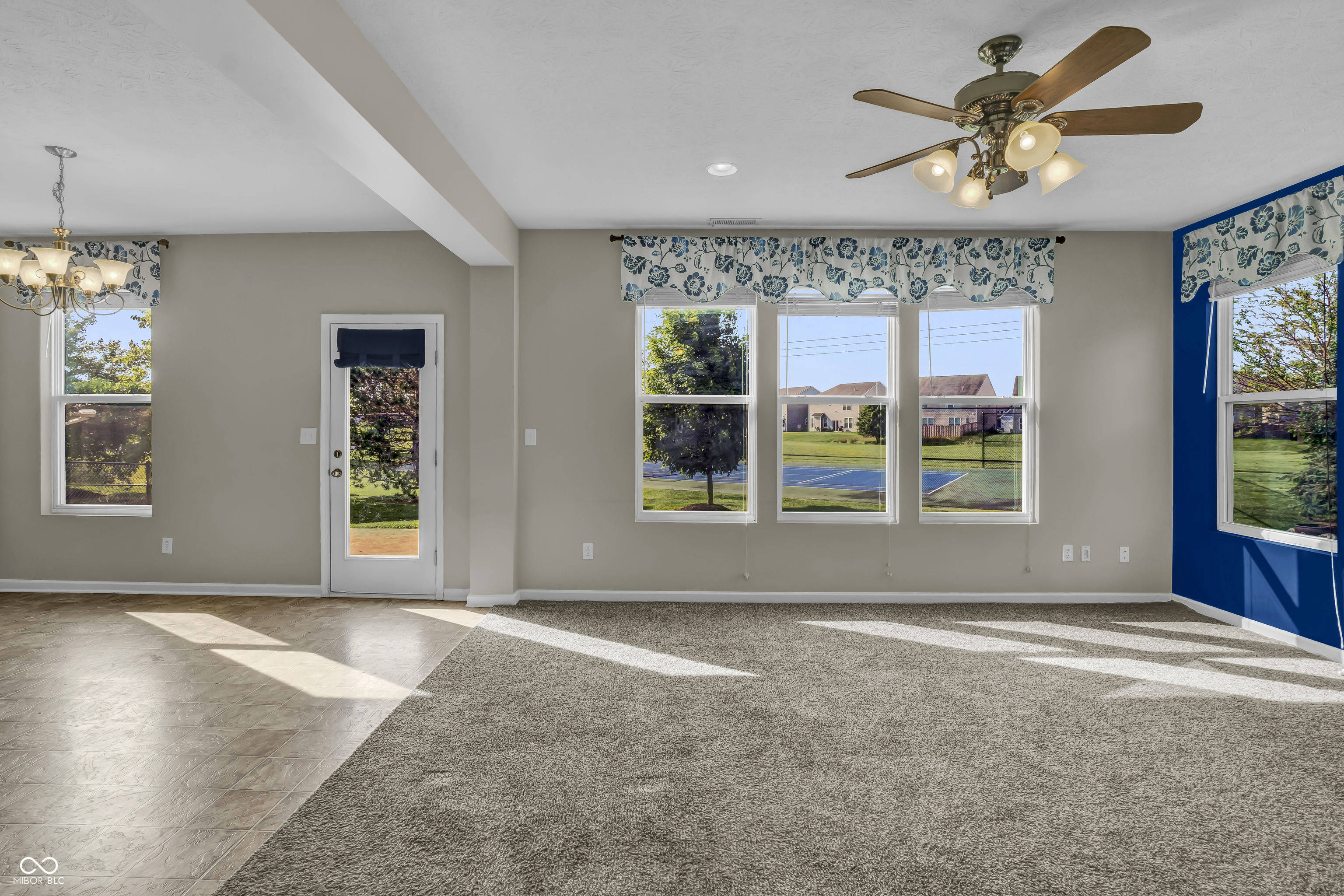 2273 Shadow Bend Drive, Columbus, IN, 47201 photo 4 of 45