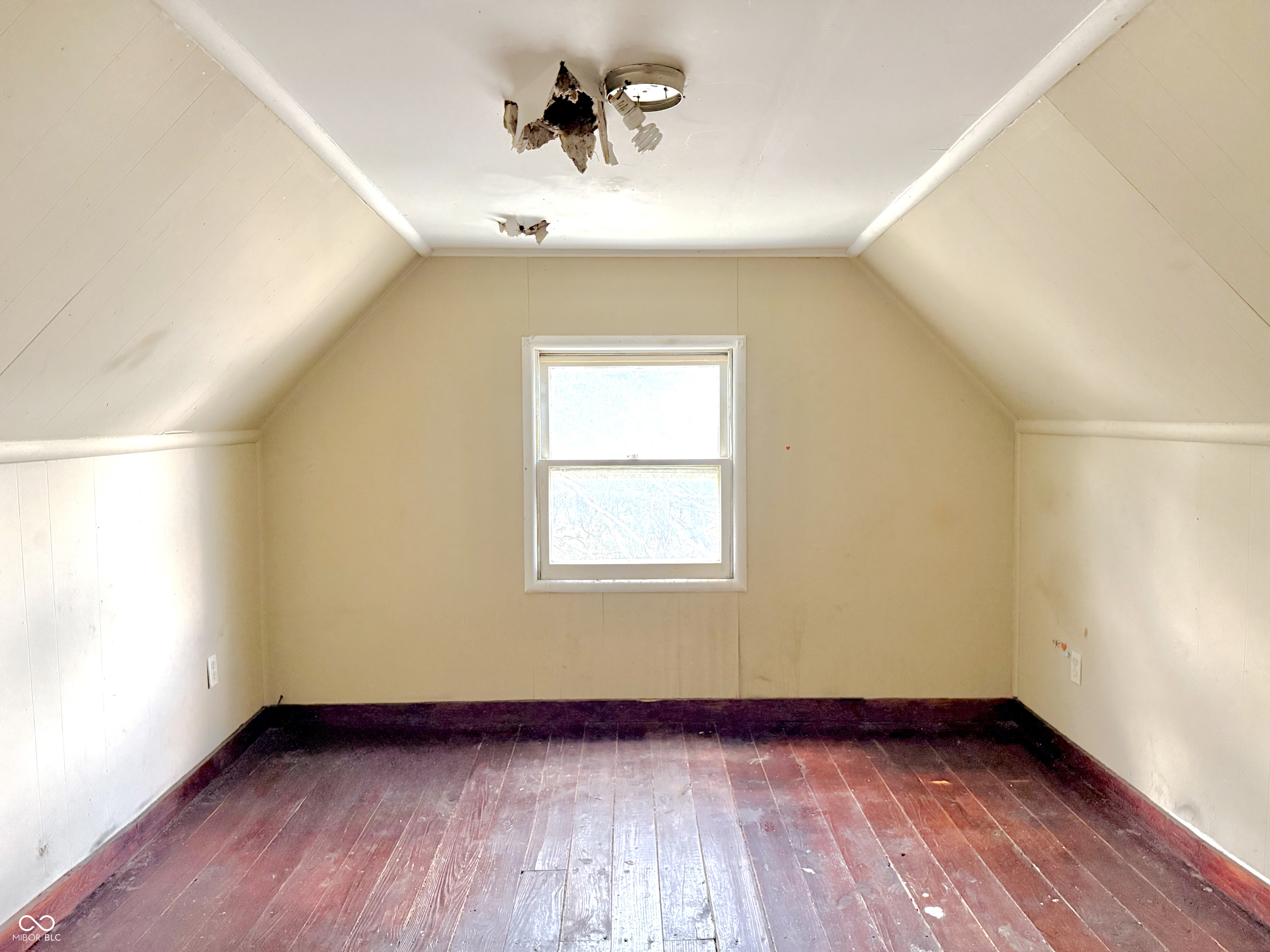 710 Miller Avenue, Shelbyville, IN, 46176 photo 4 of 51