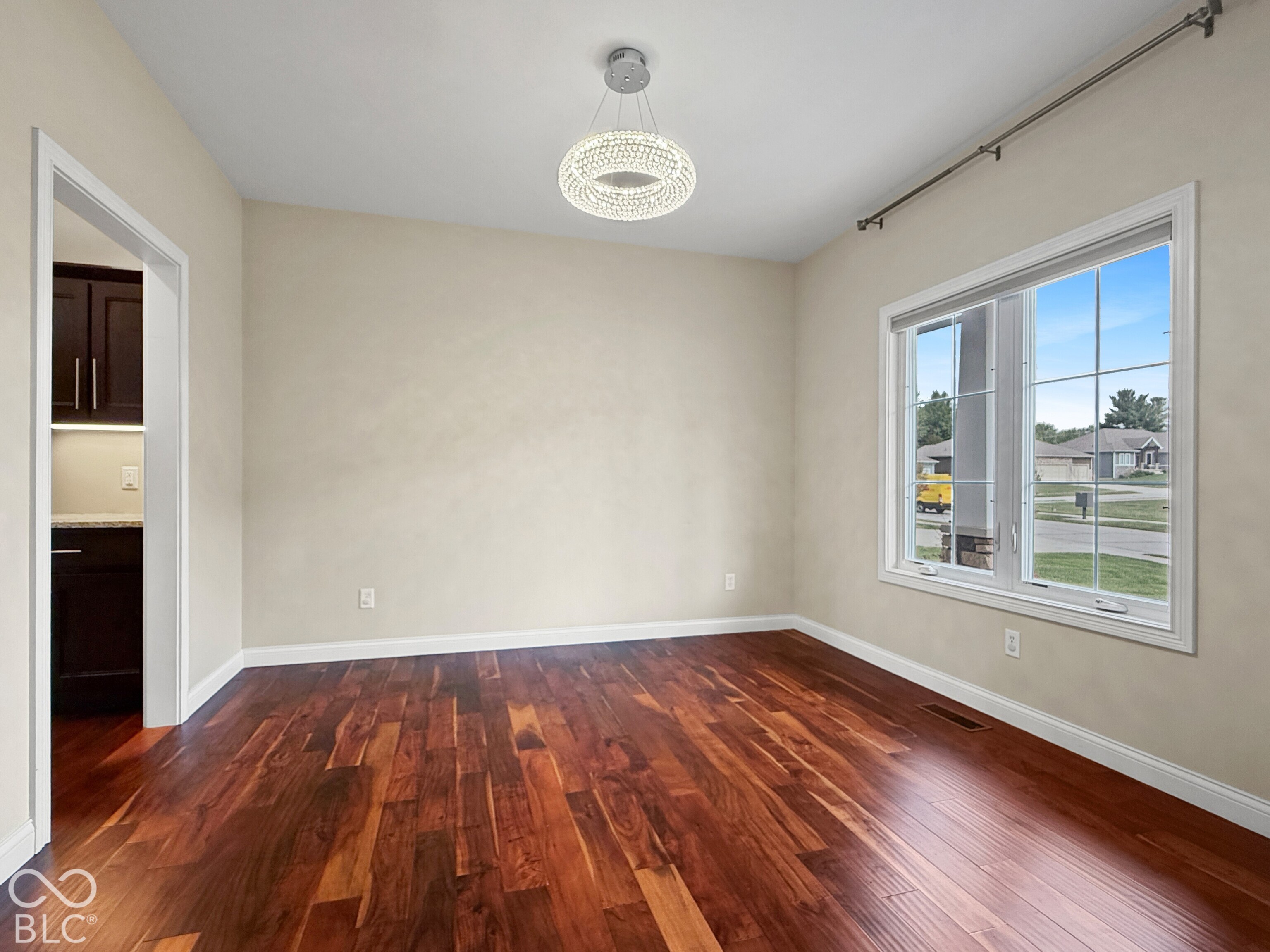 88 Westbrook Court, Columbus, IN, 47201 photo 4 of 41