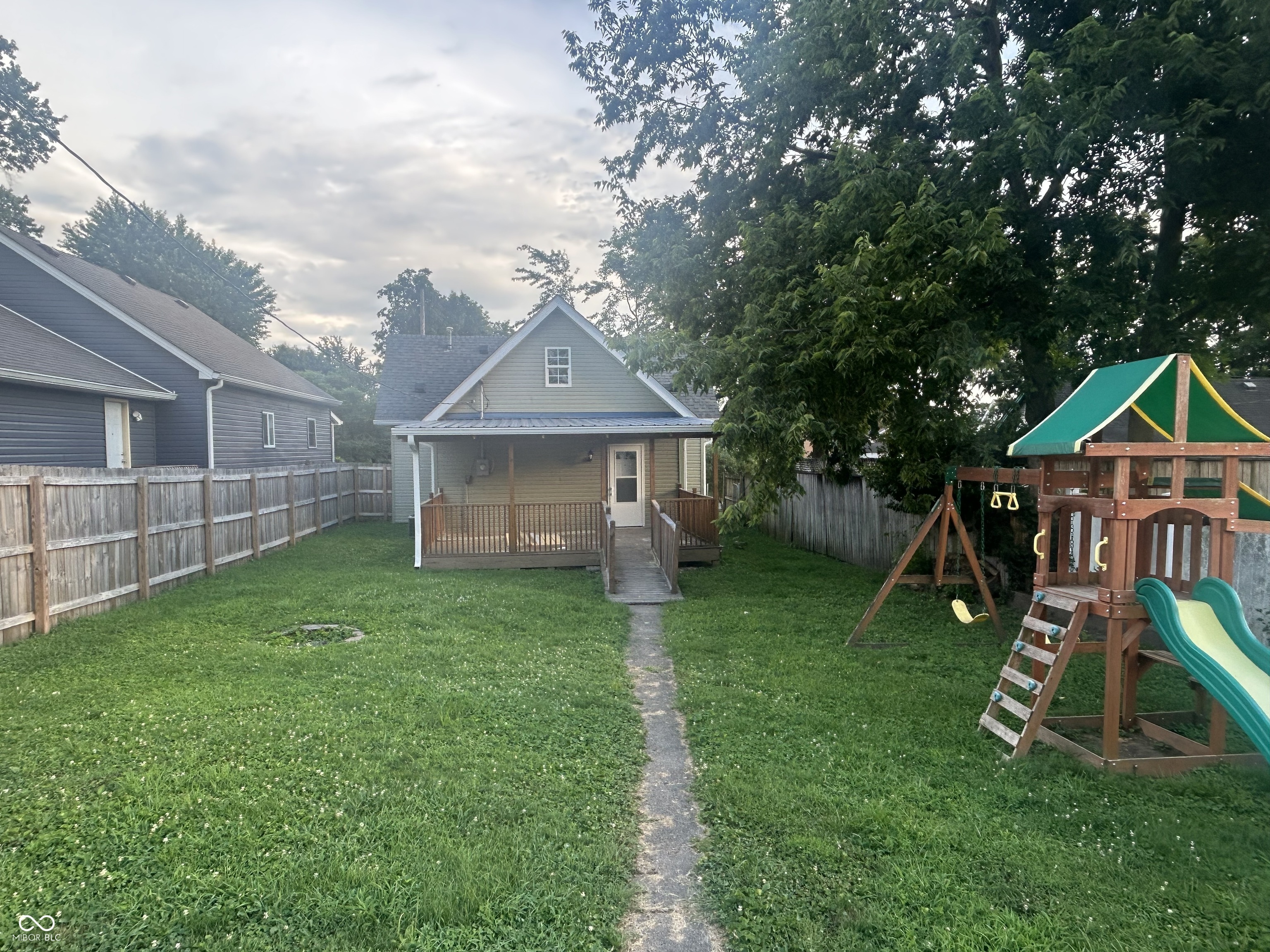 430 E Walnut Street, Martinsville, IN, 46151 photo 4 of 30