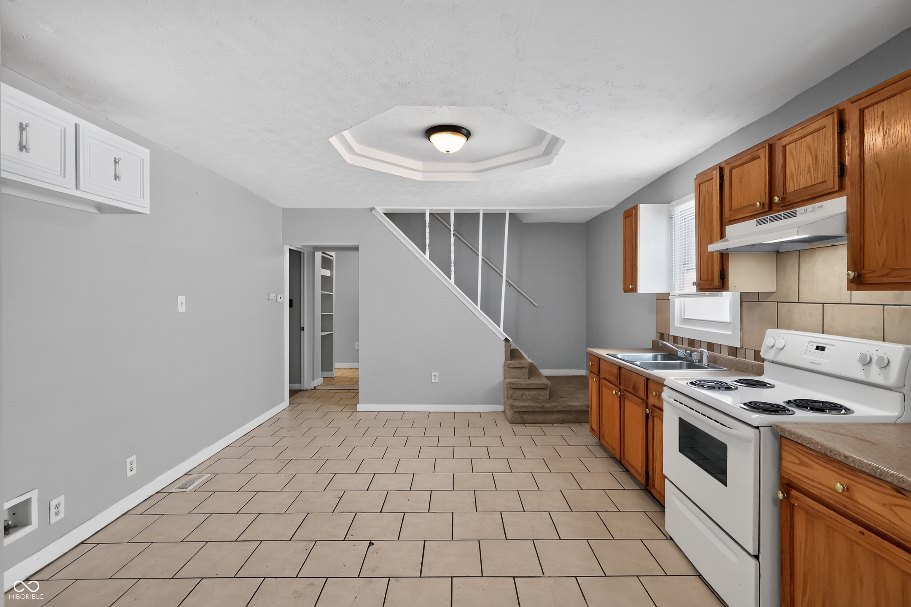 1810 S Talbott Street, Indianapolis, IN, 46225 photo 4 of 15