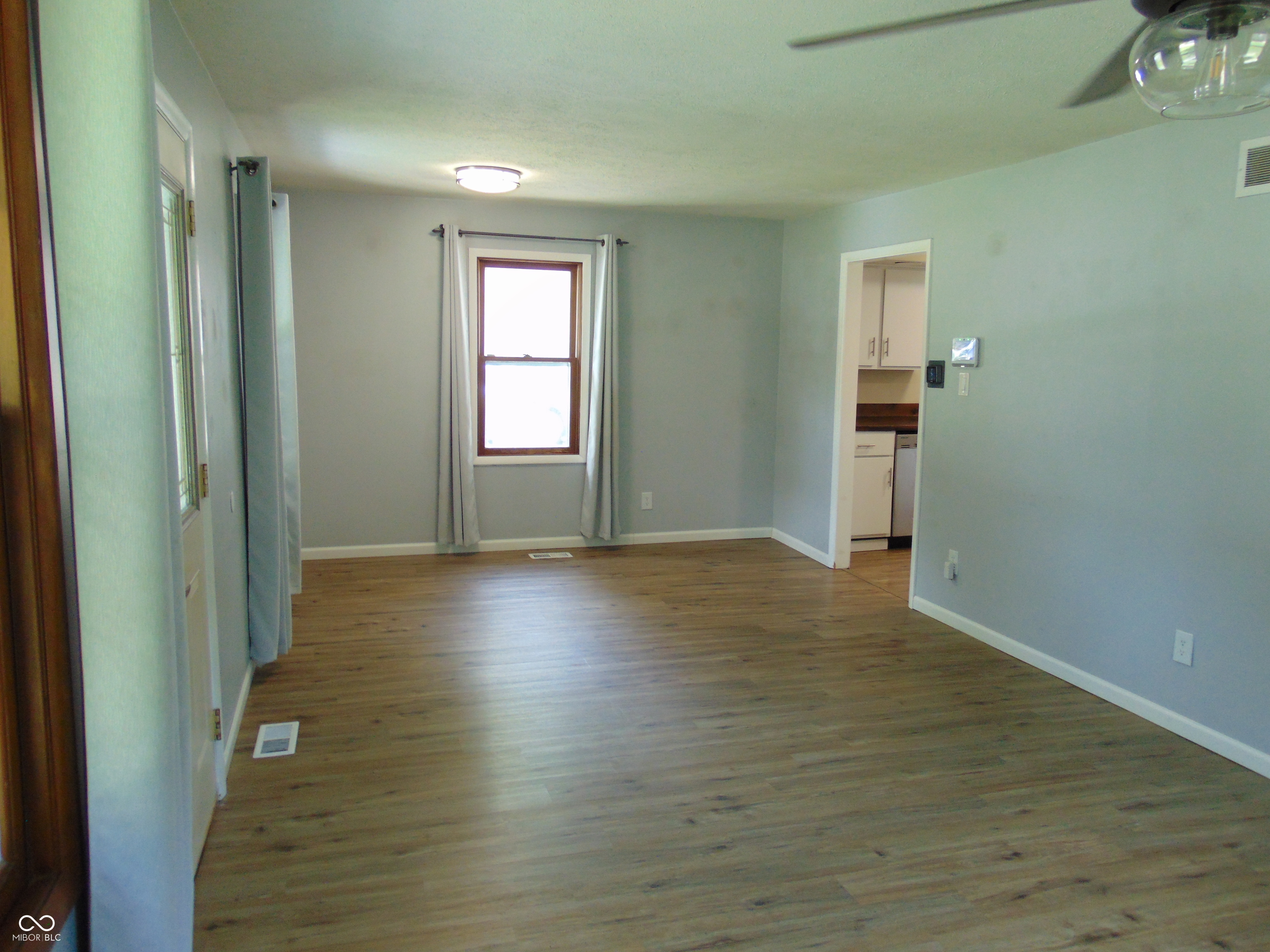 5109 S Edgehill Street, Indianapolis, IN, 46221 photo 4 of 21