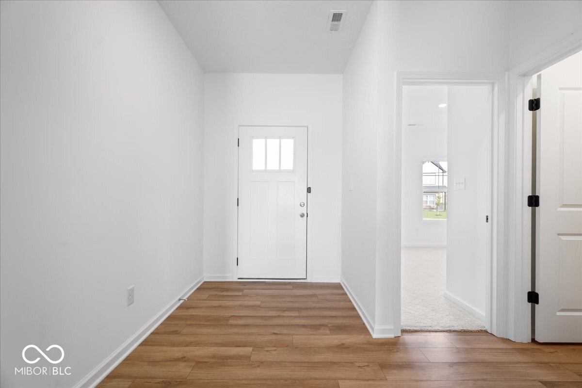 1549 Little Rodeo Place, Greenwood, IN, 46143 photo 4 of 32