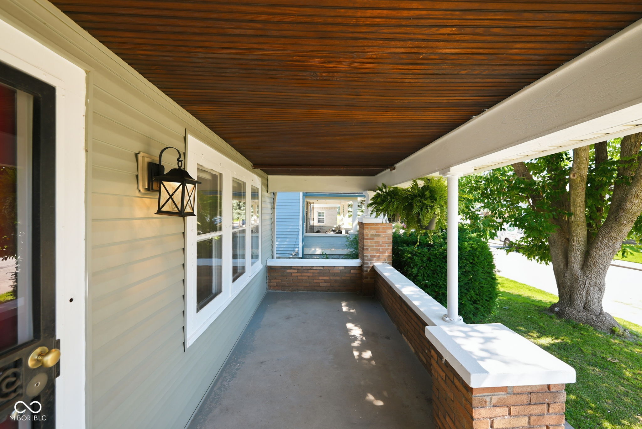 274 N Mount Street, Indianapolis, IN, 46222 photo 4 of 27
