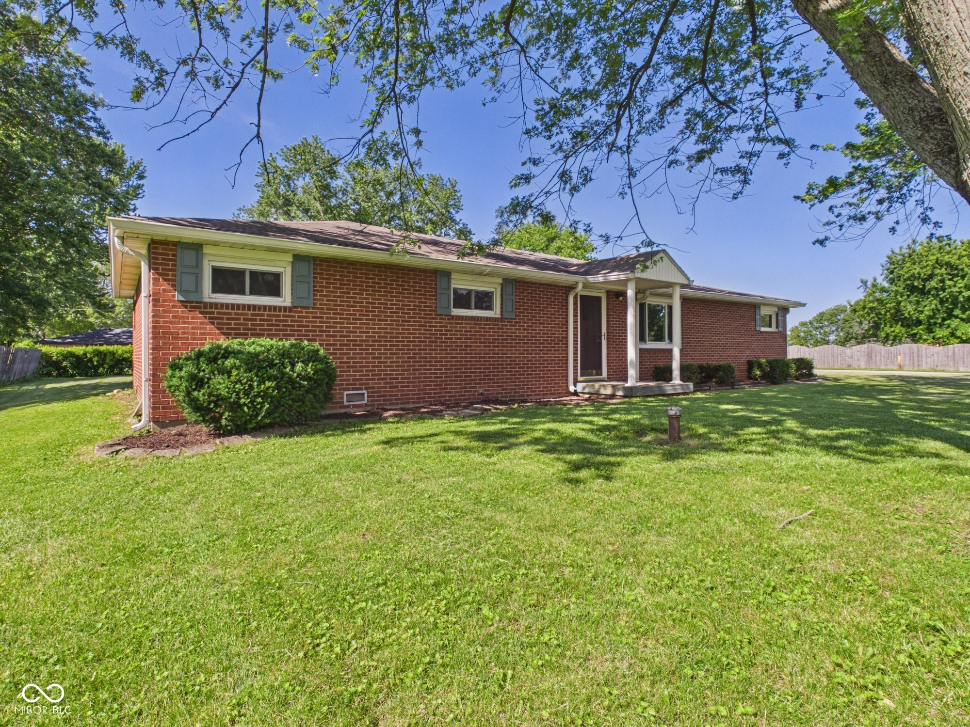 262 E 600 N, Alexandria, IN, 46001 photo 4 of 27