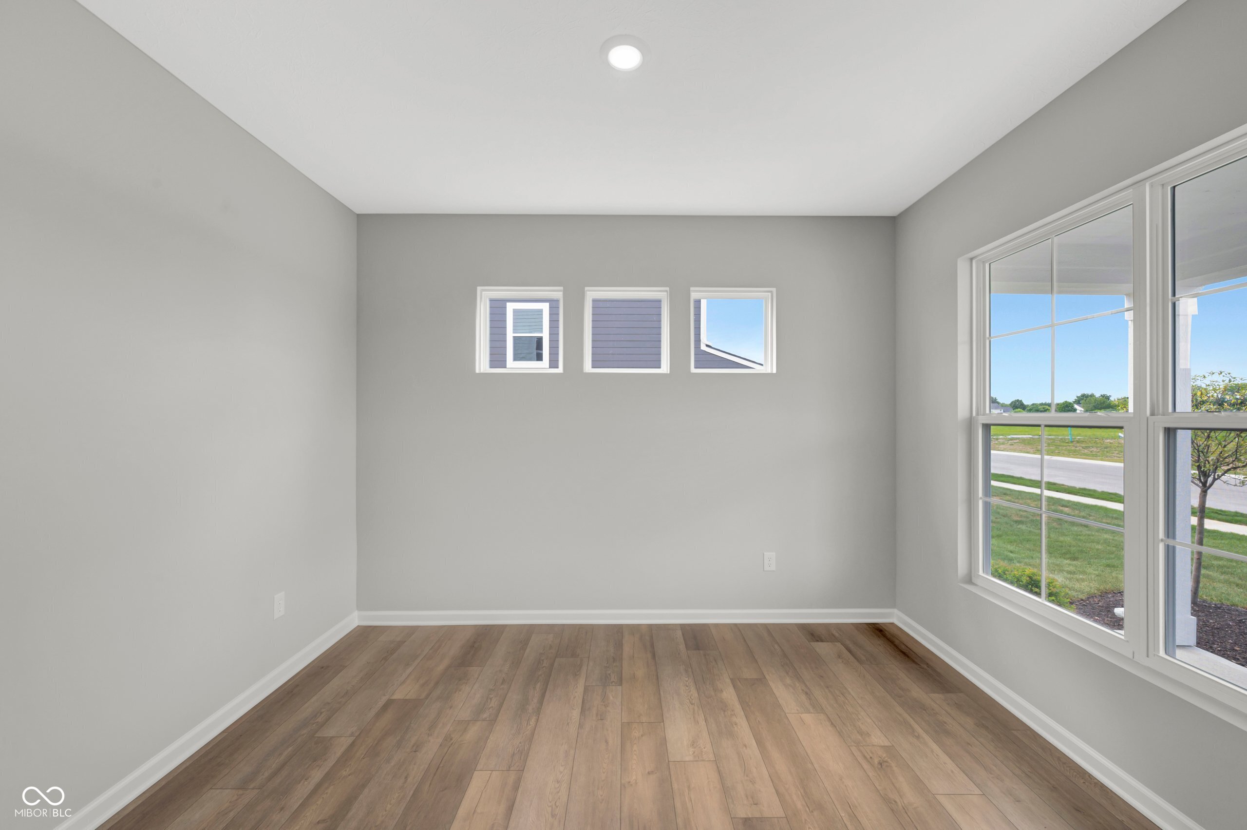 10043 Rosalee Drive, Noblesville, IN, 46060 photo 4 of 31