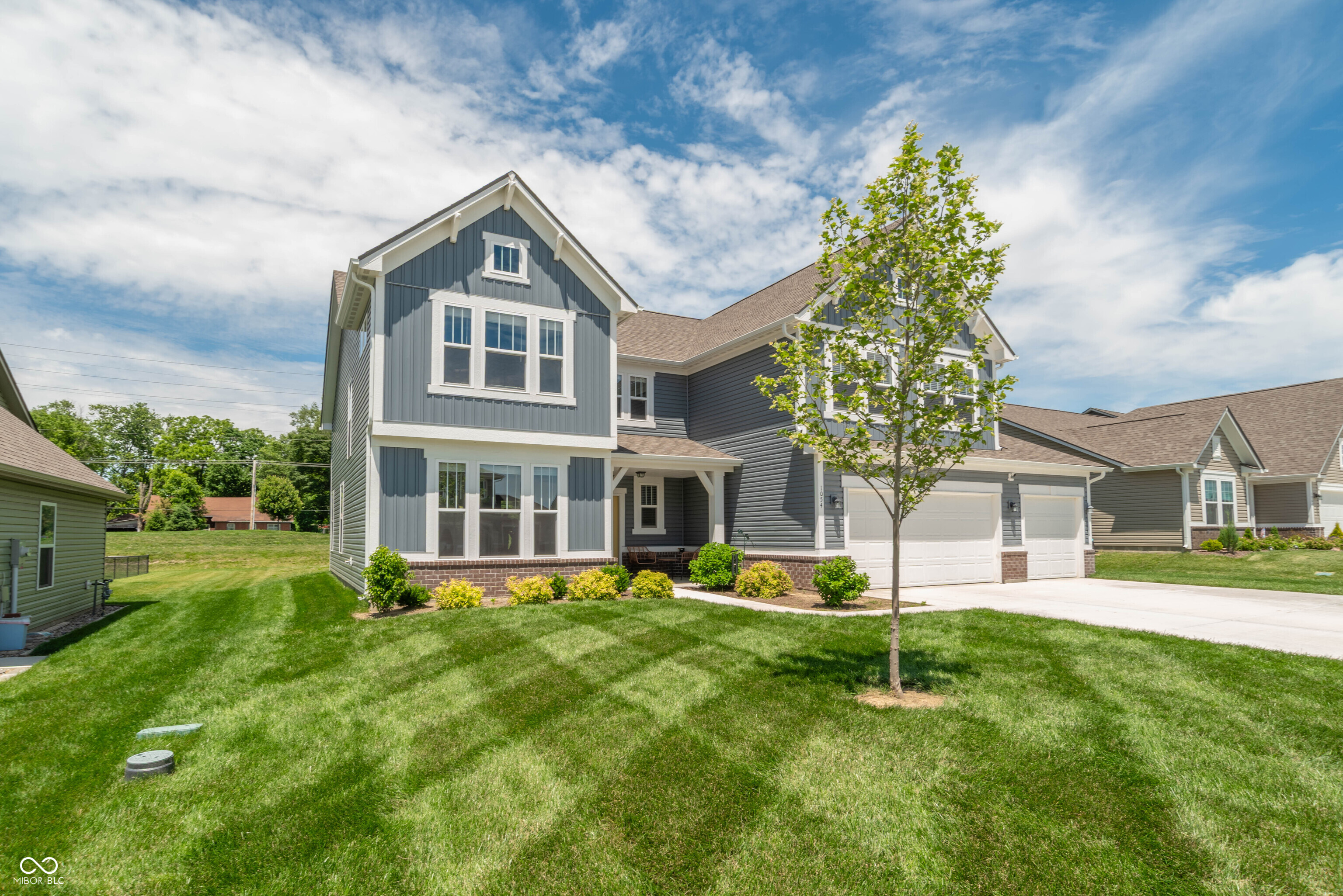 1054 E Valley Oak Court, Mooresville, IN, 46158 photo 4 of 49
