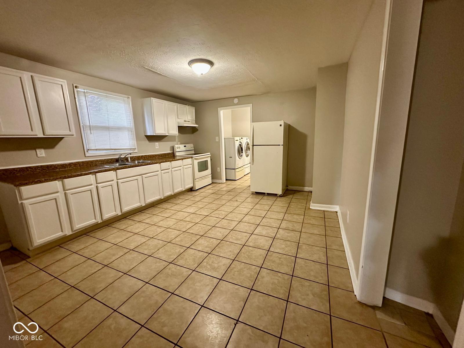 1058 W 31st Street, Indianapolis, IN, 46208 photo 4 of 41