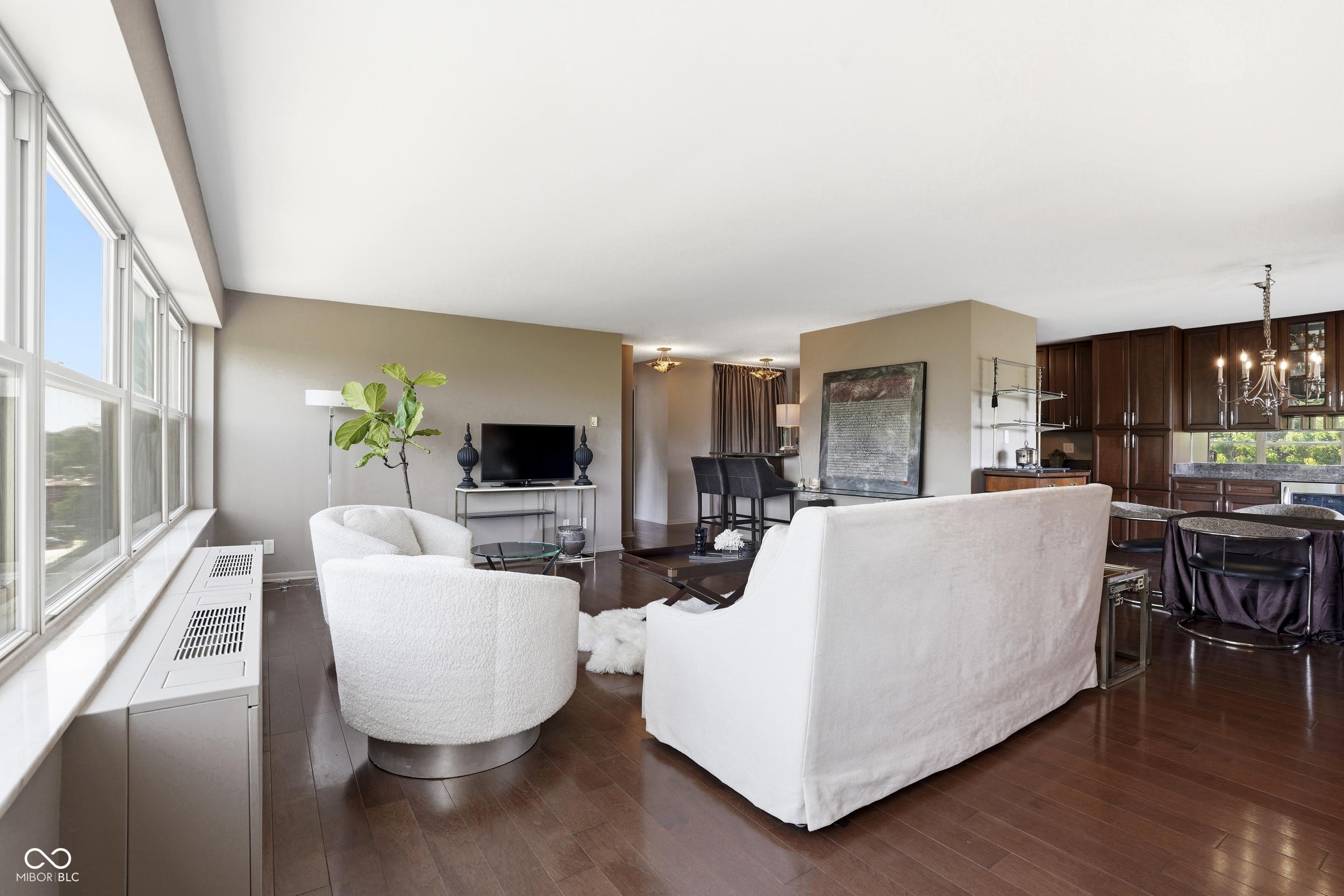 25 E 40th Street #APT 6B, Indianapolis, IN, 46205 photo 4 of 31