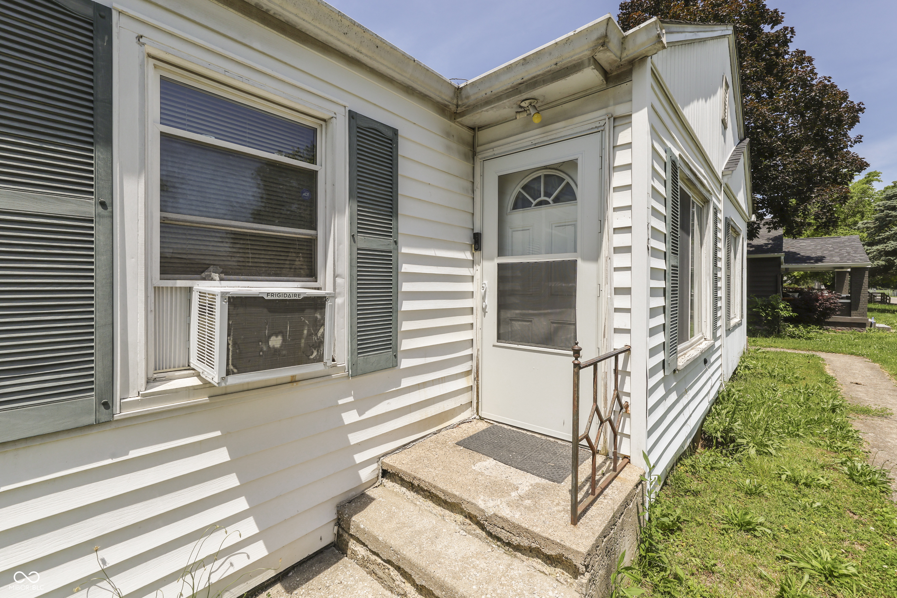 1910 N Warman, Indianapolis, IN, 46222 photo 4 of 32