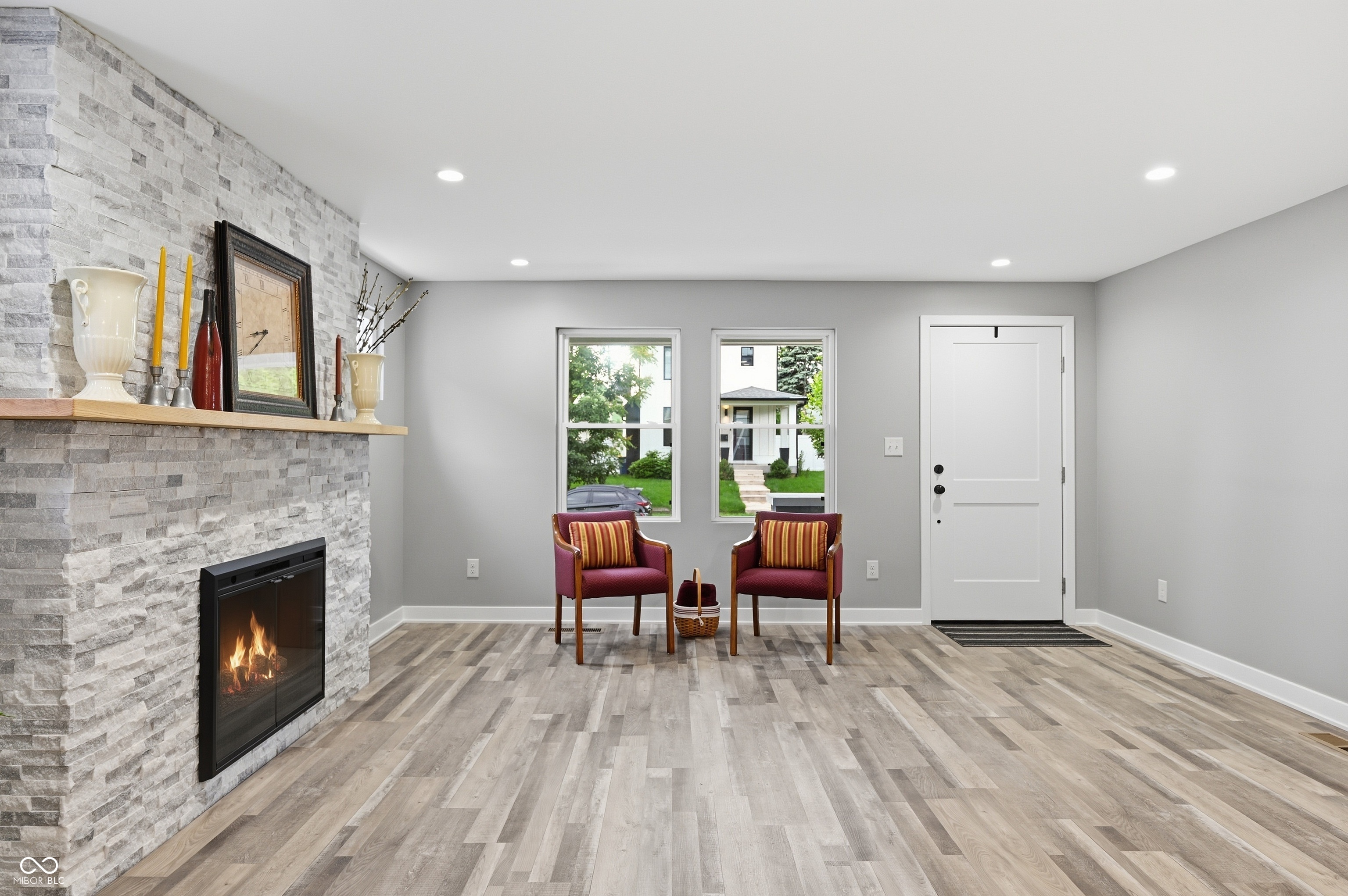 209 N Hamilton Avenue, Indianapolis, IN, 46201 photo 4 of 47