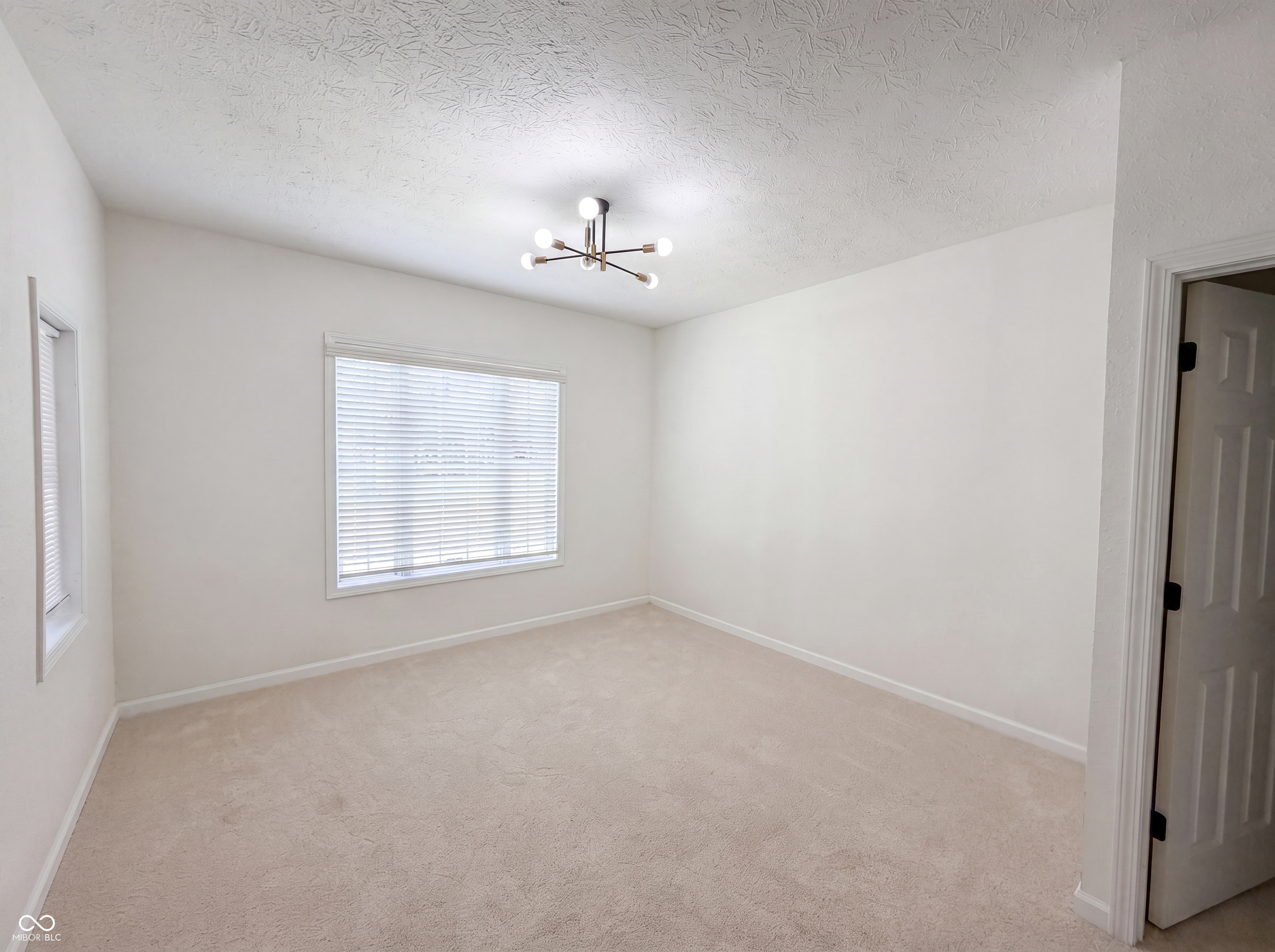 37 N Sherman Drive, Indianapolis, IN, 46201 photo 4 of 17