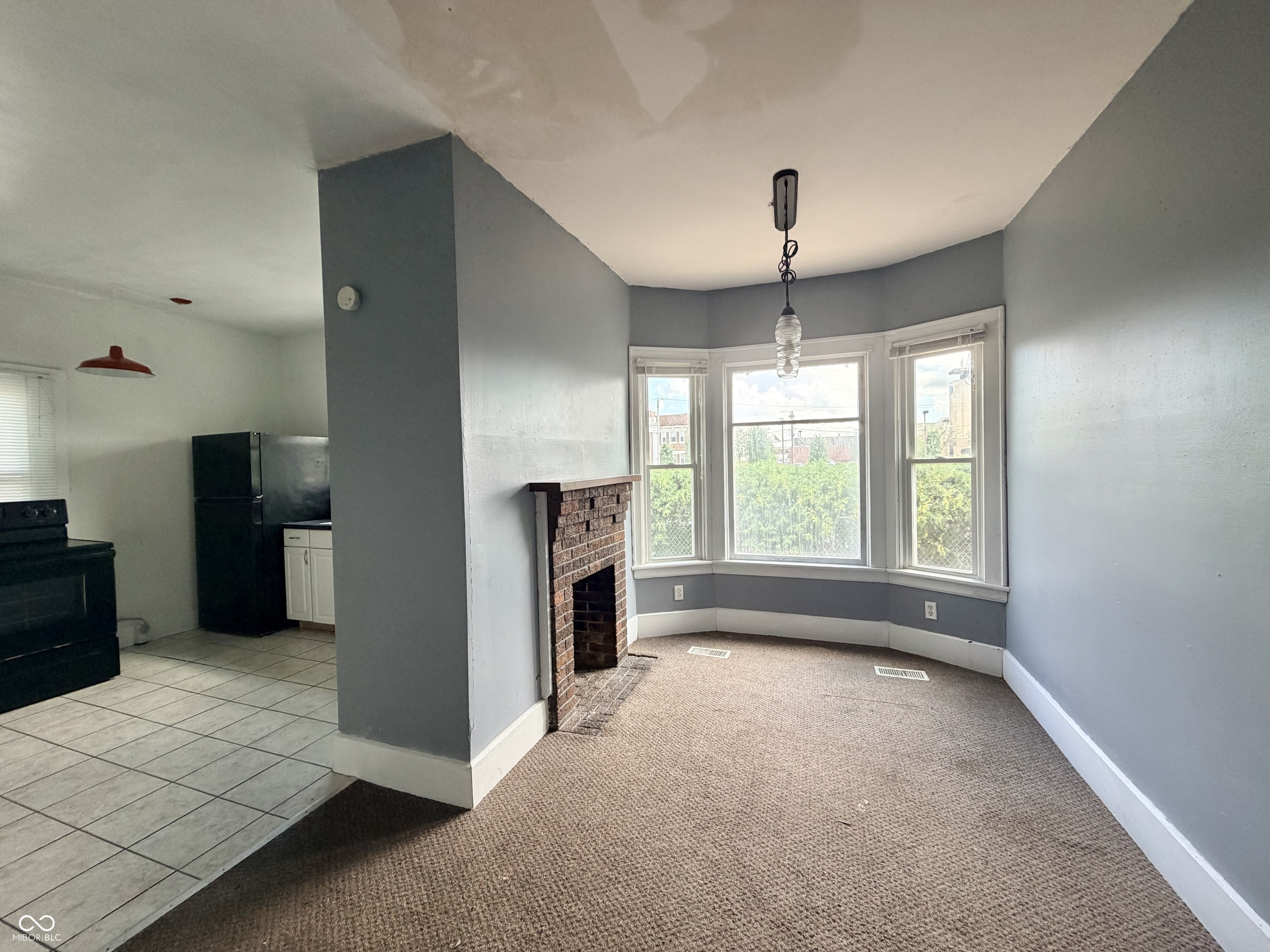 212 N Elm Street, Muncie, IN, 47305 photo 4 of 7