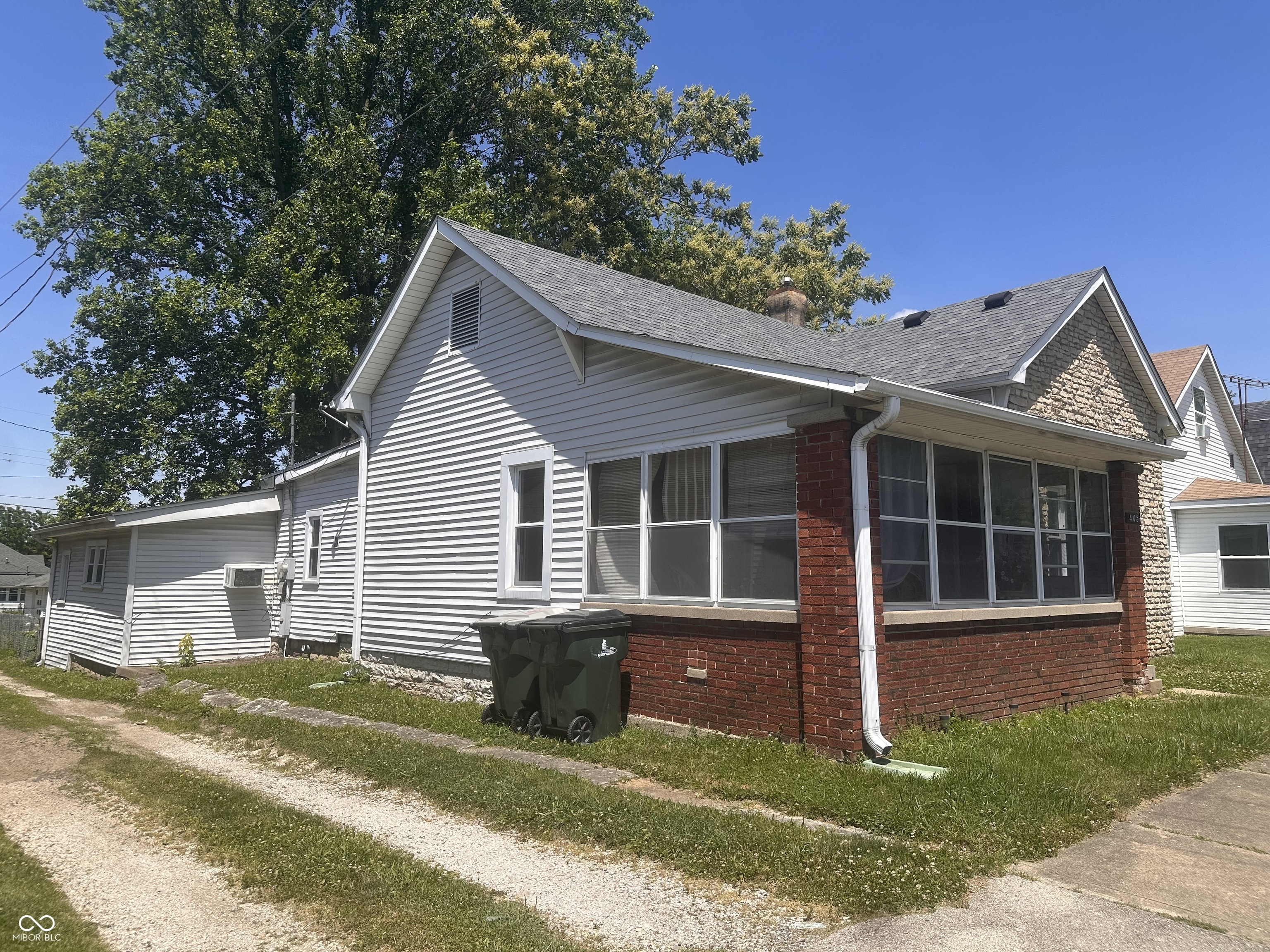 405 N Ireland Street, Greensburg, IN, 47240 photo 4 of 21