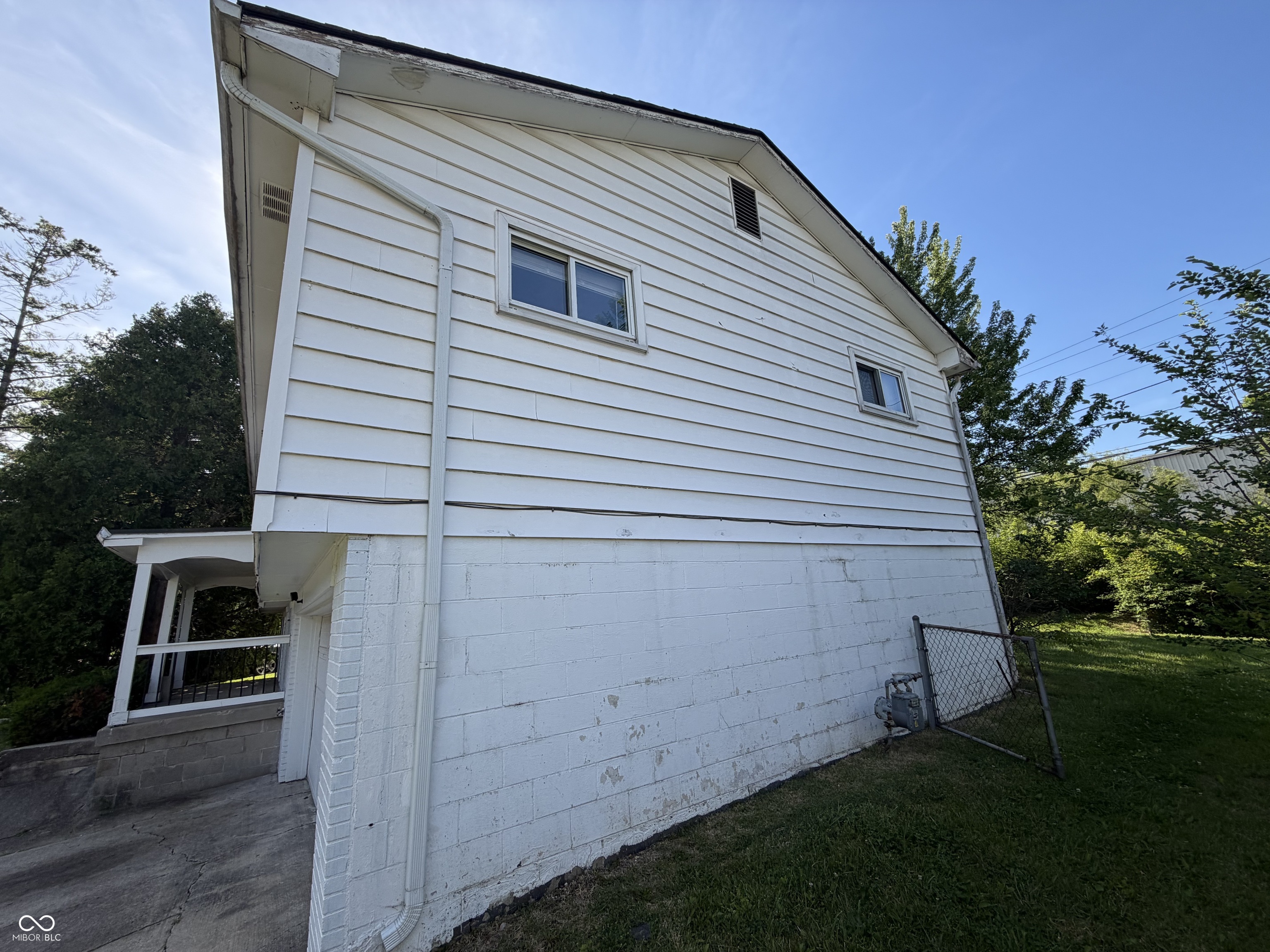8415 E 34th Street, Indianapolis, IN, 46226 photo 4 of 20