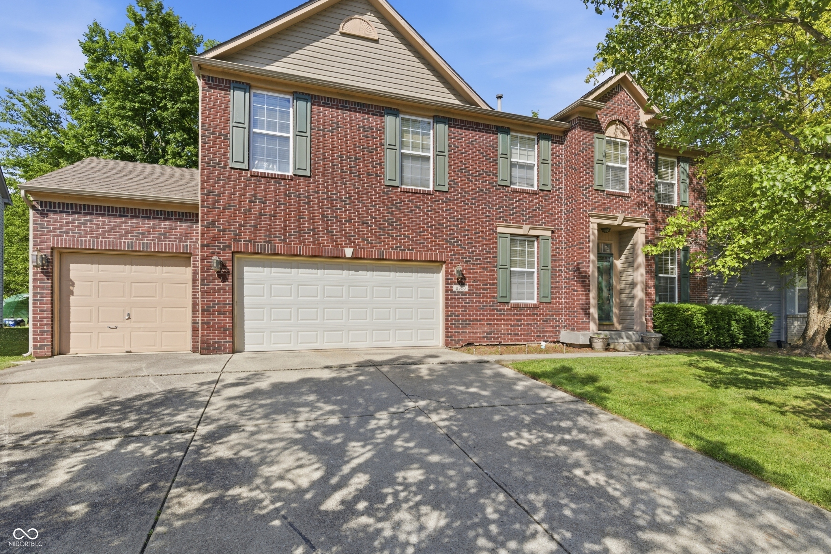 11320 Bear Hollow Court, Indianapolis, IN, 46229 photo 4 of 34