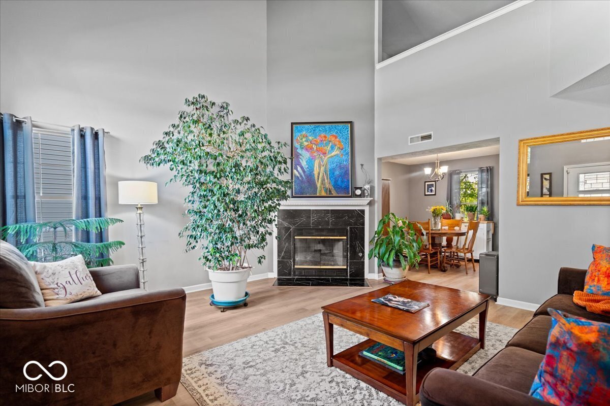 2261 Rolling Oak Drive, Indianapolis, IN, 46214 photo 4 of 30