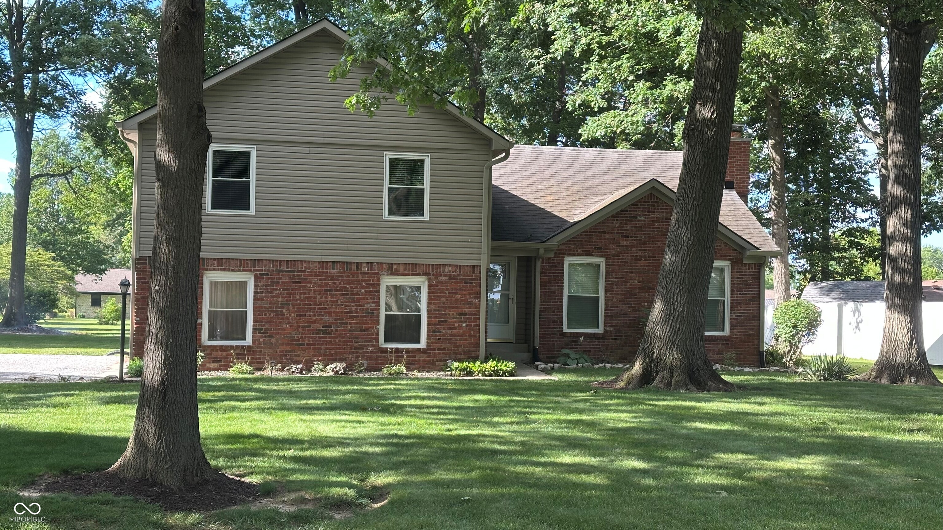 1336 S Heron Drive E, New Palestine, IN, 46163 photo 4 of 67