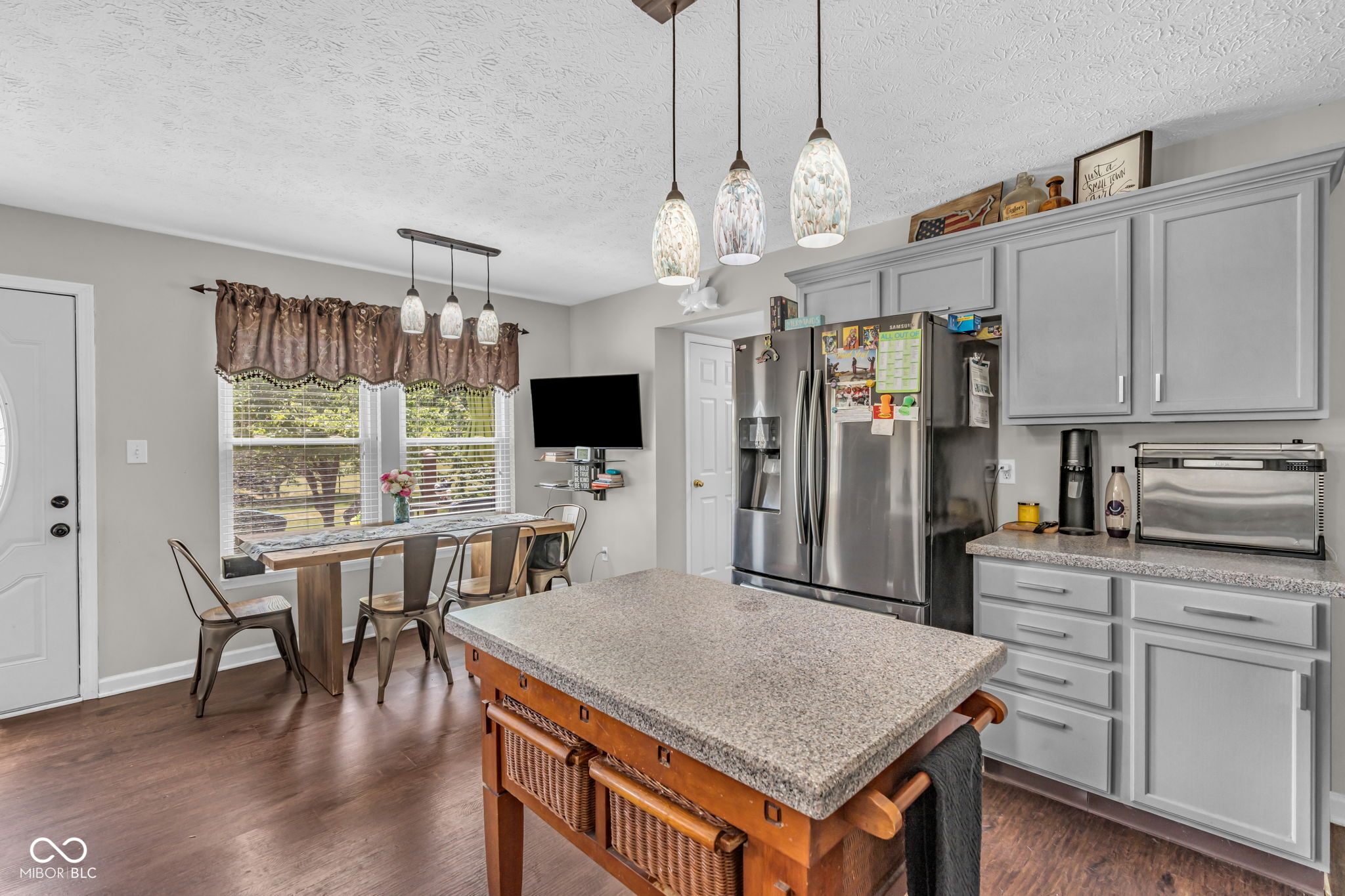 2905 Shadow Lake Drive, Indianapolis, IN, 46217 photo 4 of 53