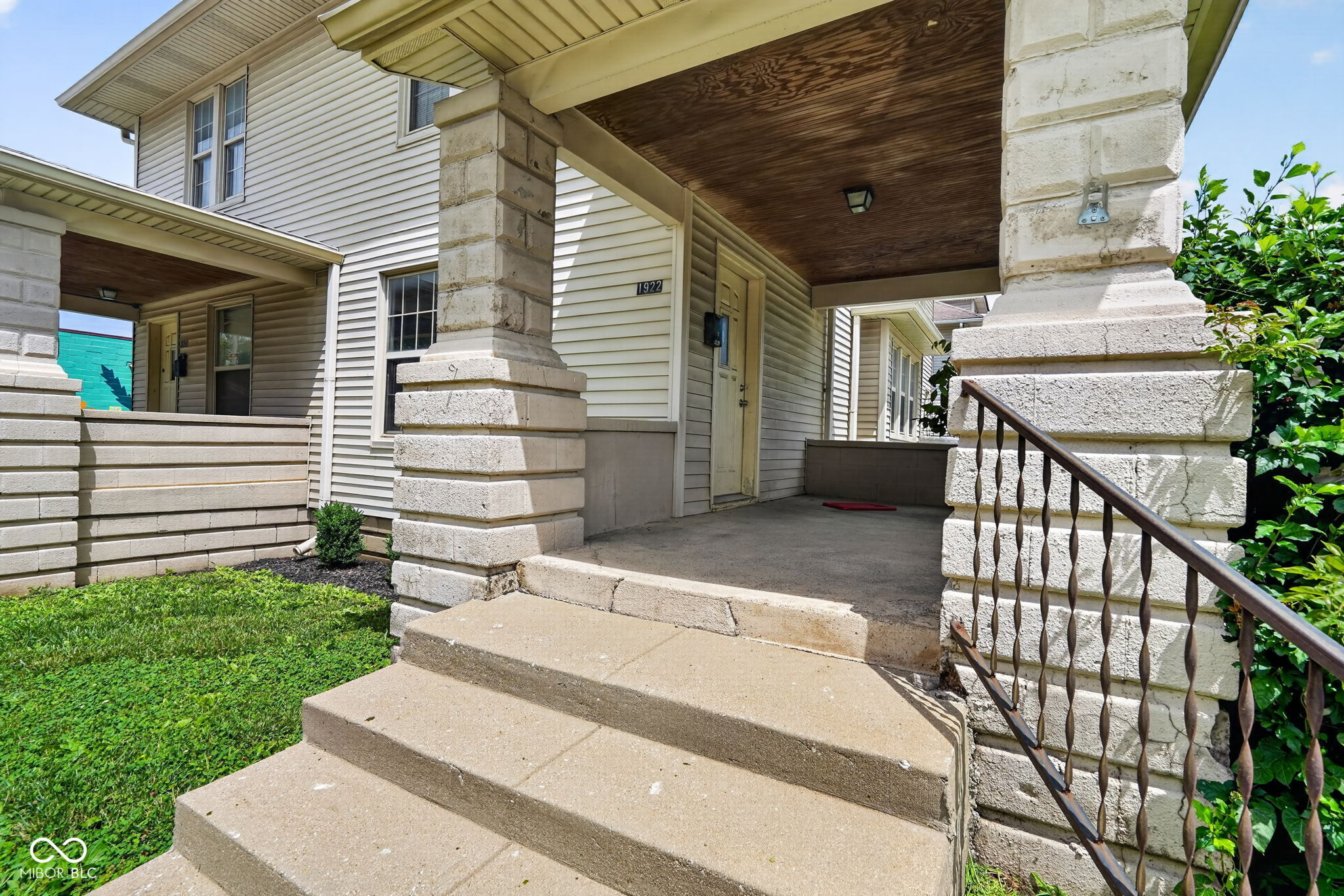 1920 E Washington Street, Indianapolis, IN, 46201 photo 4 of 24