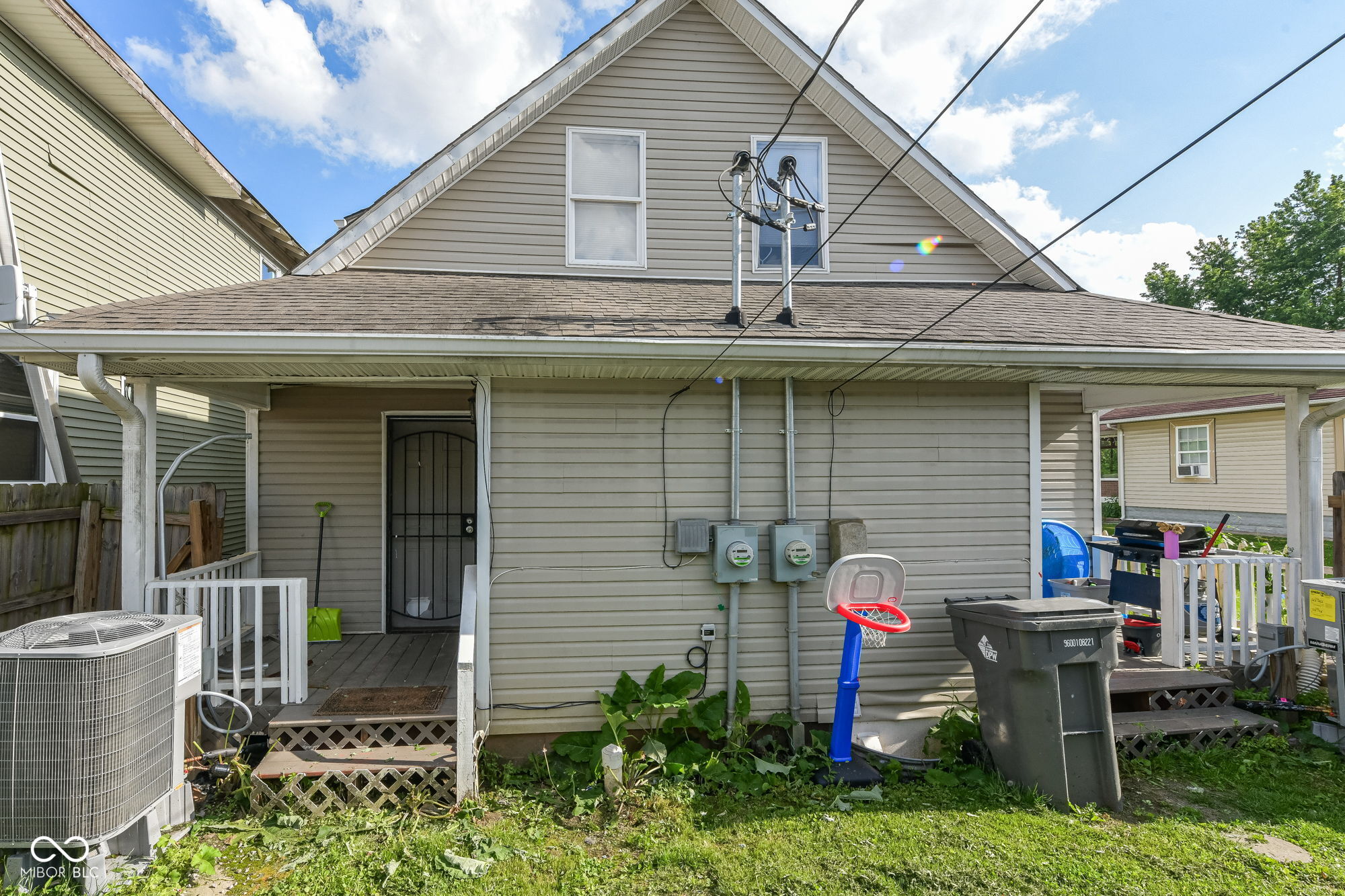 2610 E North Street, Indianapolis, IN, 46201 photo 4 of 12