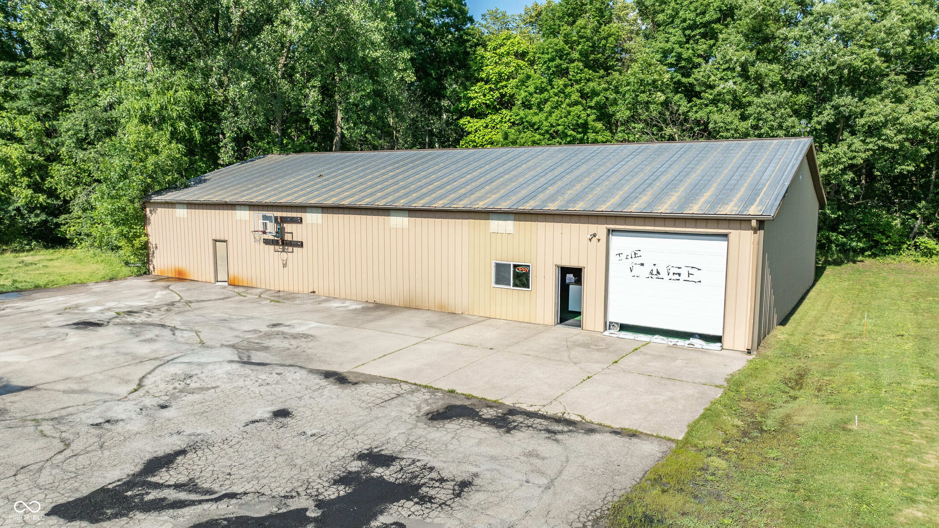 920 S Rangeline Road, Anderson, IN, 46012 photo 4 of 31