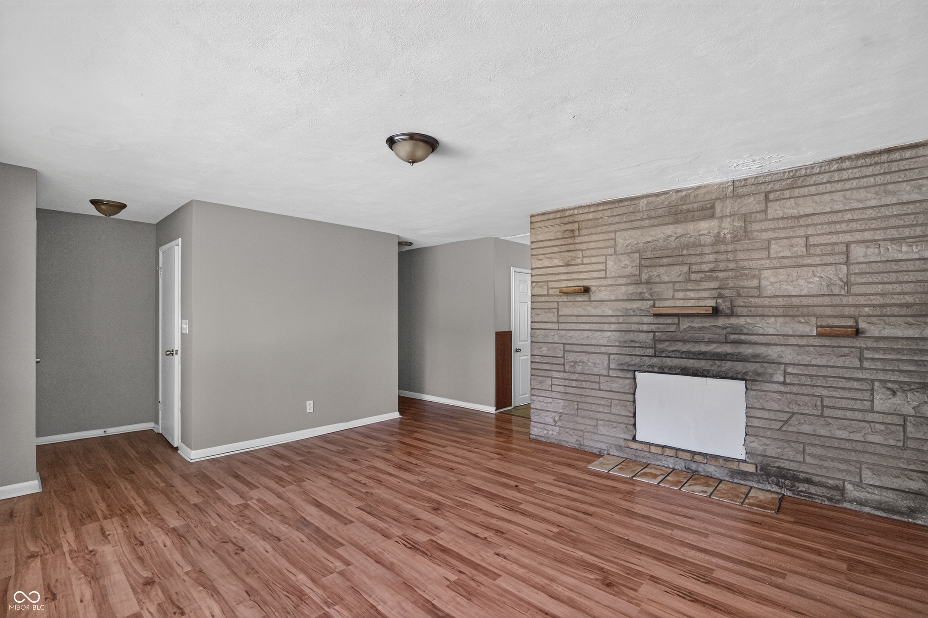 3950 N Elizabeth Street, Indianapolis, IN, 46226 photo 4 of 18