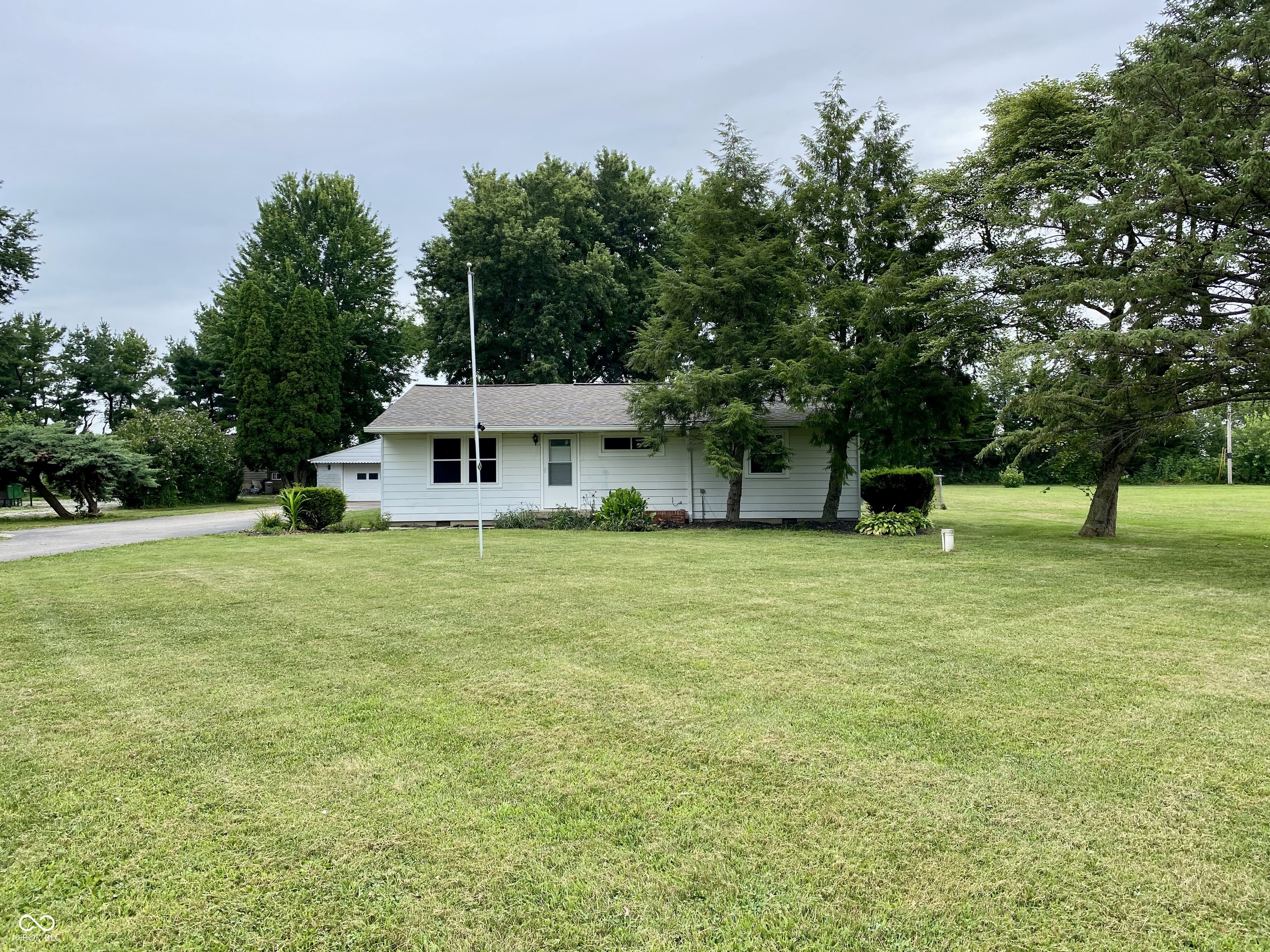 78 W Us Highway 136, Lizton, IN, 46149 photo 4 of 45