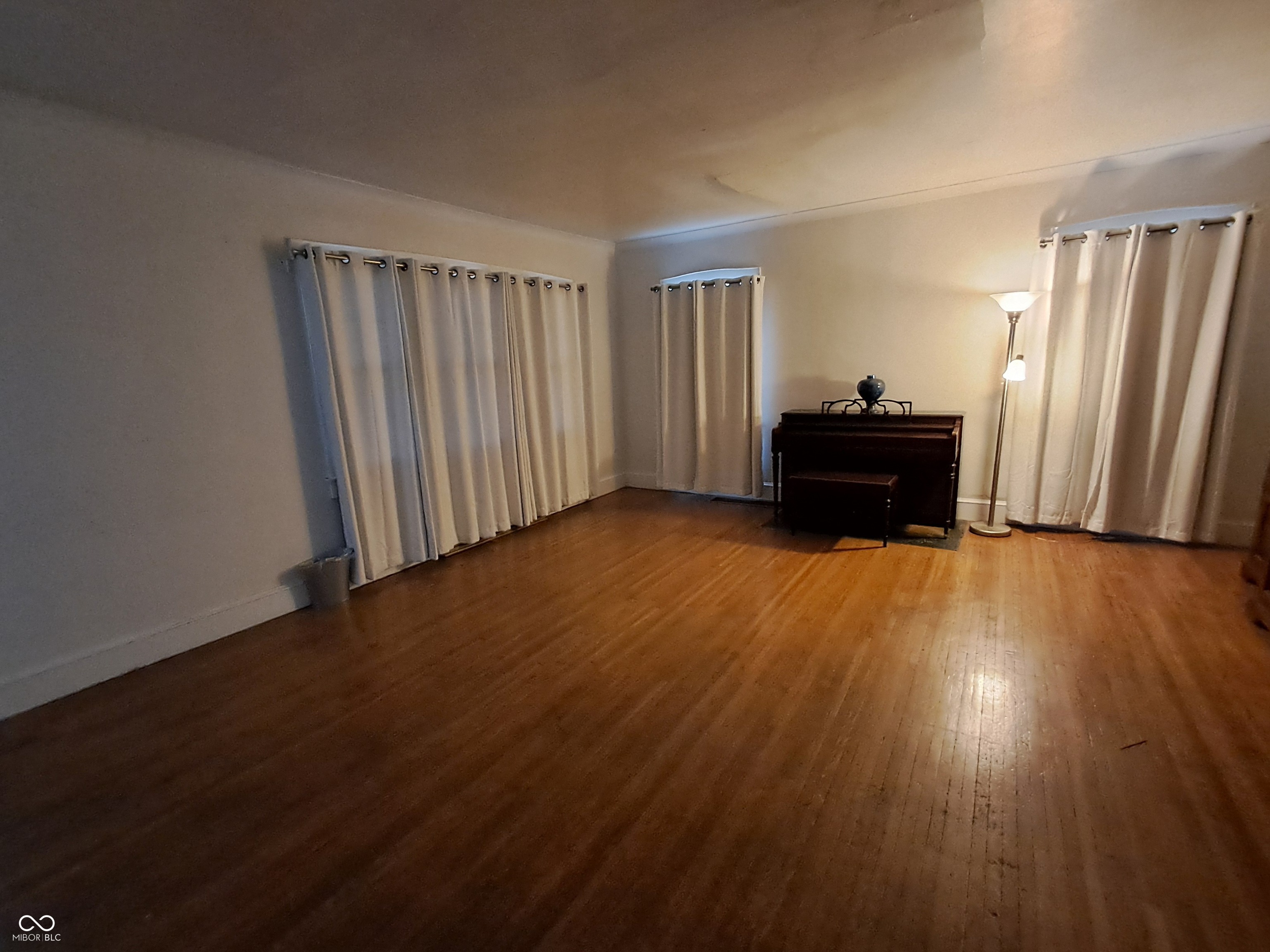617 E 37th Street, Indianapolis, IN, 46205 photo 4 of 13