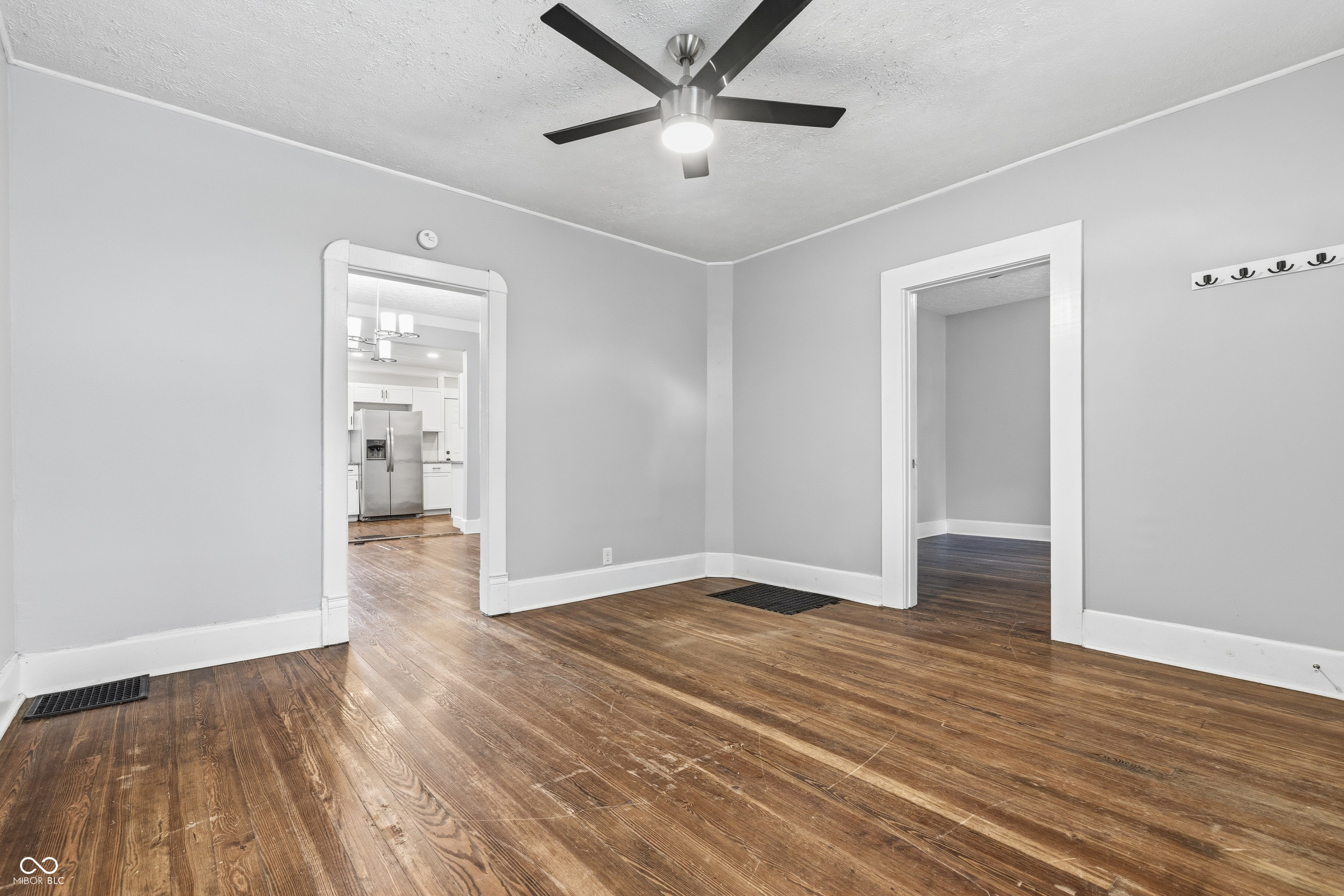 1205 Wade Street, Indianapolis, IN, 46203 photo 4 of 28