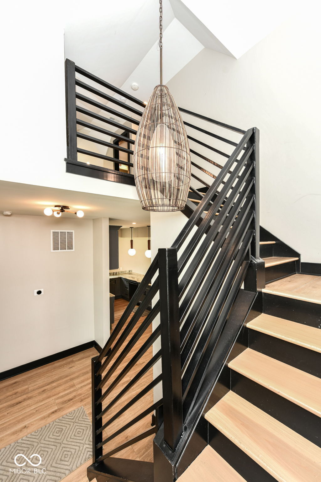 1614 S East Street, Indianapolis, IN, 46225 photo 4 of 37