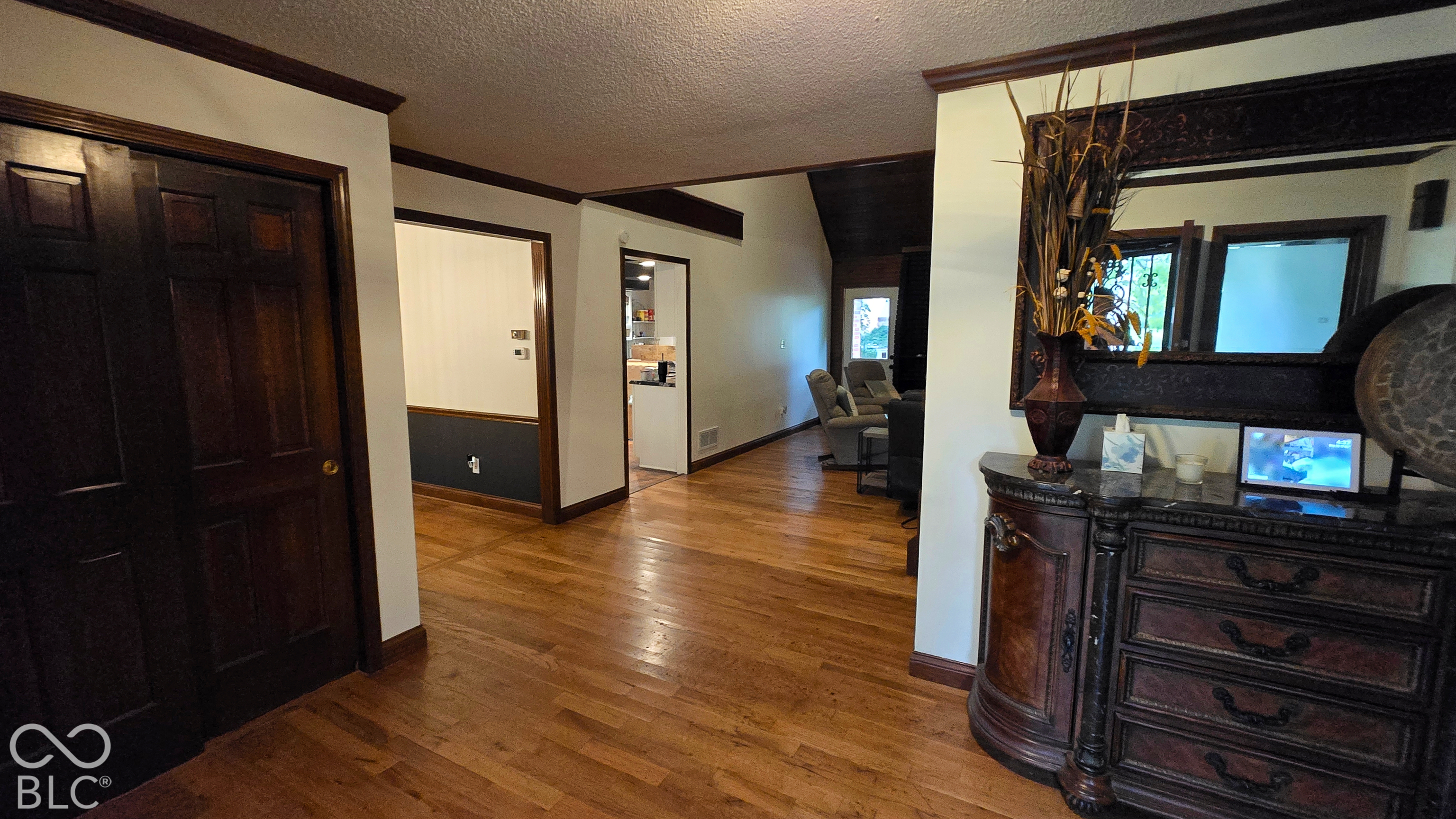 1914 S Hunters Ridge Lane, Greenwood, IN, 46143 photo 4 of 58
