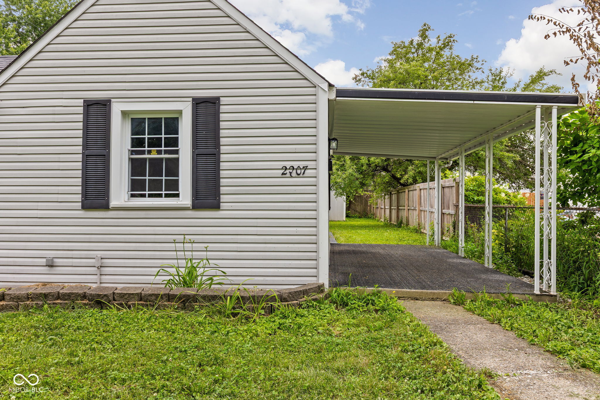 2207 Albany Street, Indianapolis, IN, 46203 photo 4 of 25