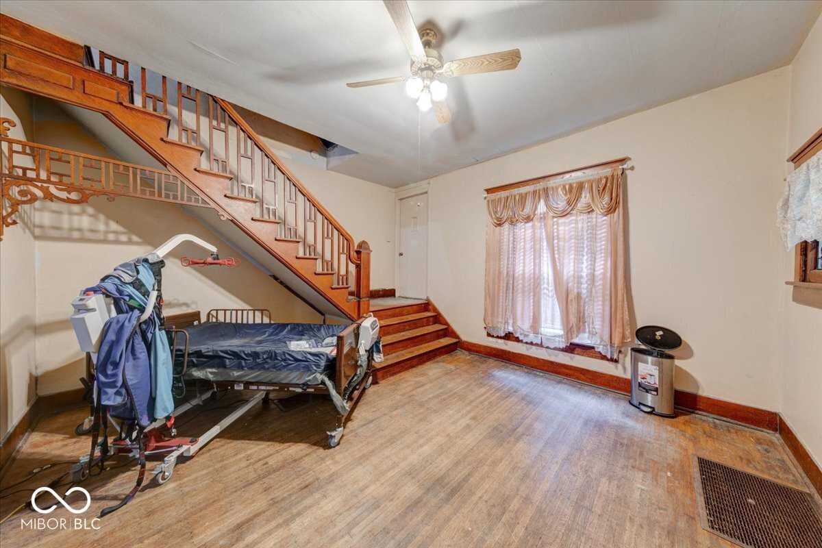 605 Woodruff Place East Drive, Indianapolis, IN, 46201 photo 4 of 27