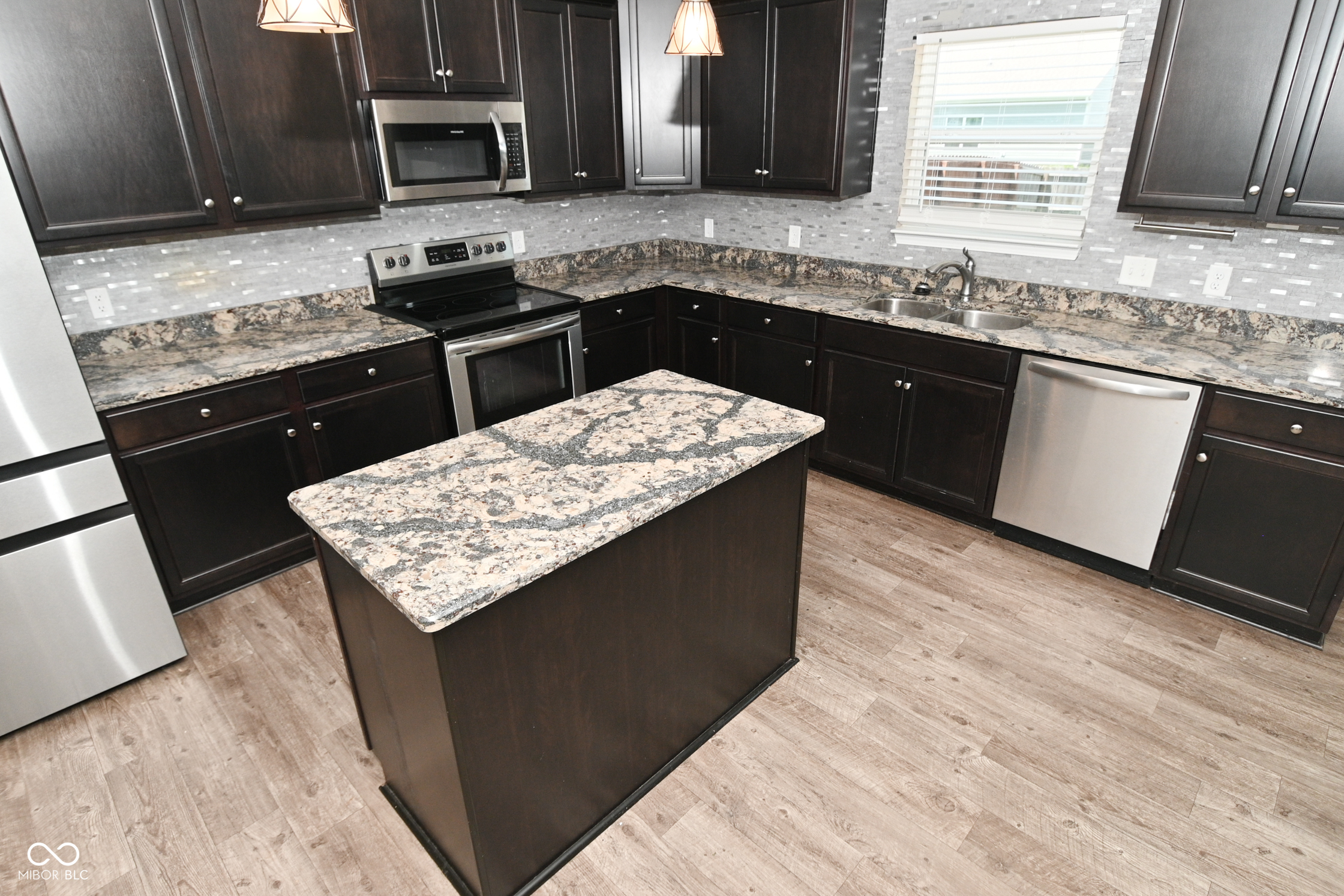 940 Sagittarius Avenue, Franklin, IN, 46131 photo 4 of 19