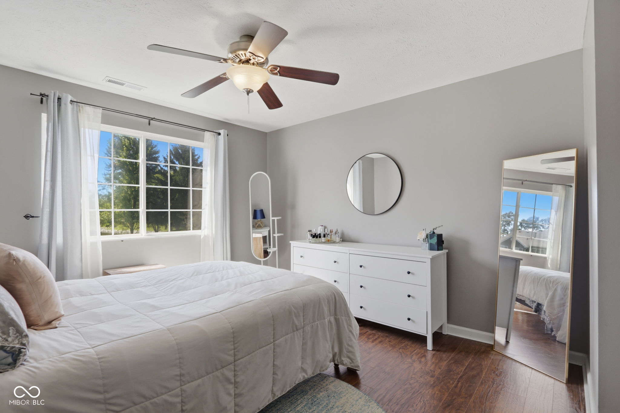 6562 Prestwick-D Court, Indianapolis, IN, 46214 photo 4 of 23