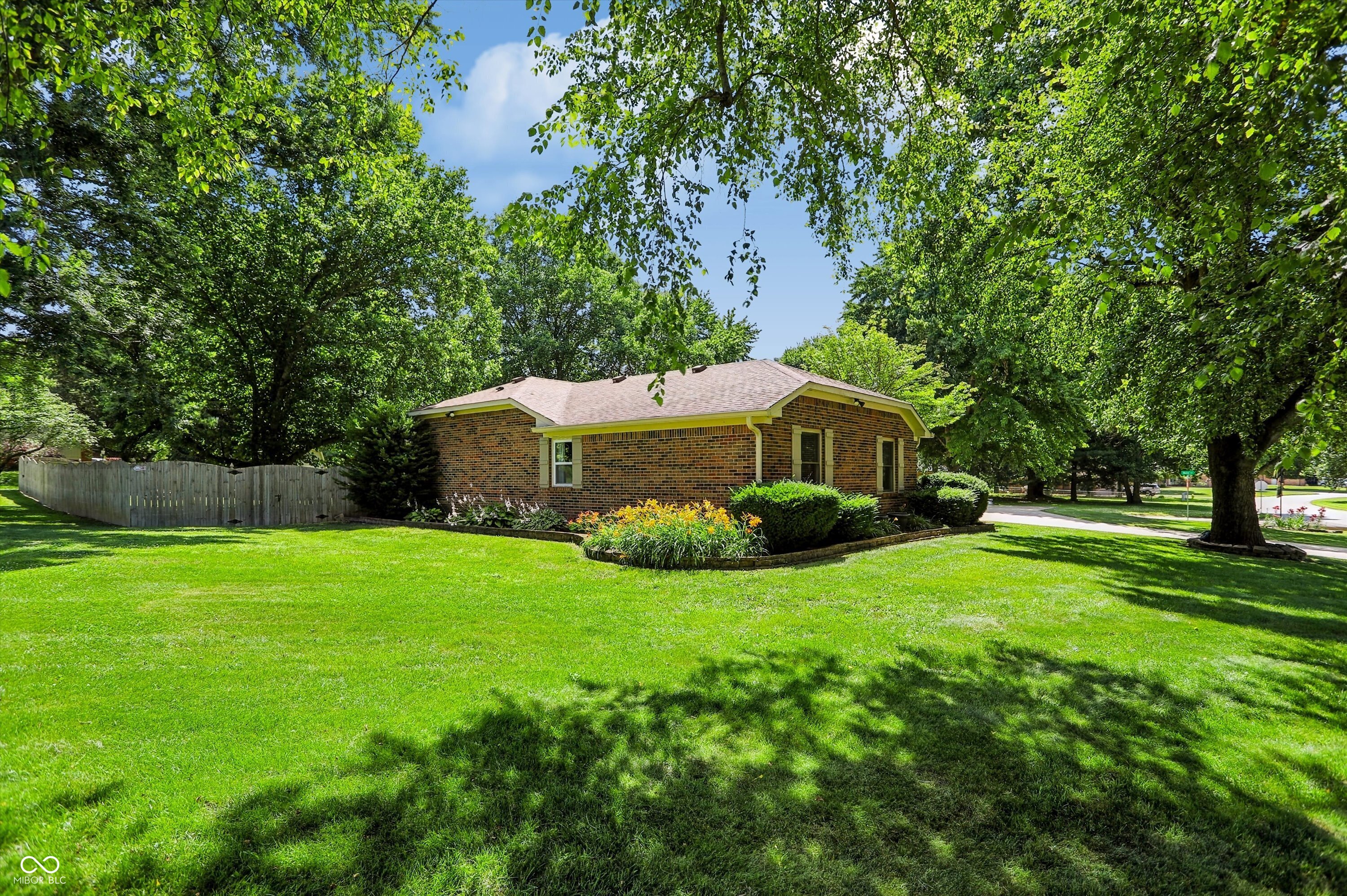 2577 Horizon Boulevard, Greenwood, IN, 46143 photo 4 of 74