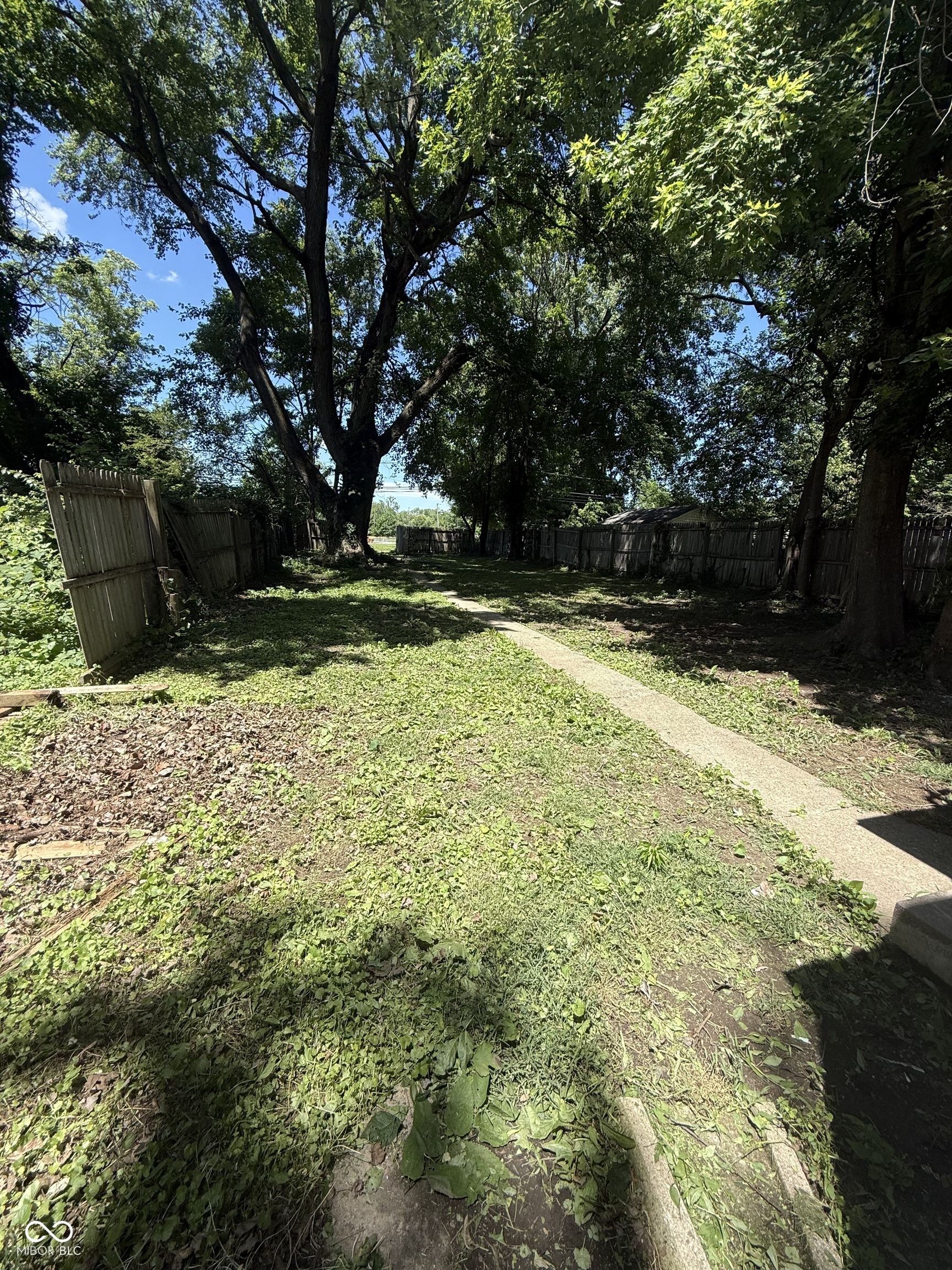 1916 N Colorado Avenue, Indianapolis, IN, 46218 photo 4 of 17