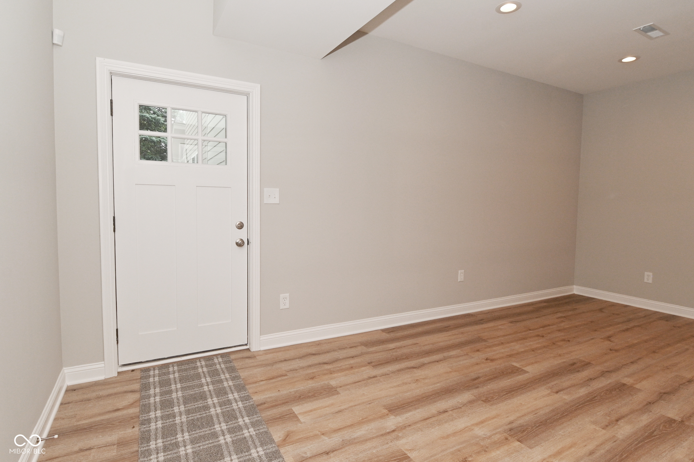 857 N Oakland Avenue, Indianapolis, IN, 46201 photo 4 of 28
