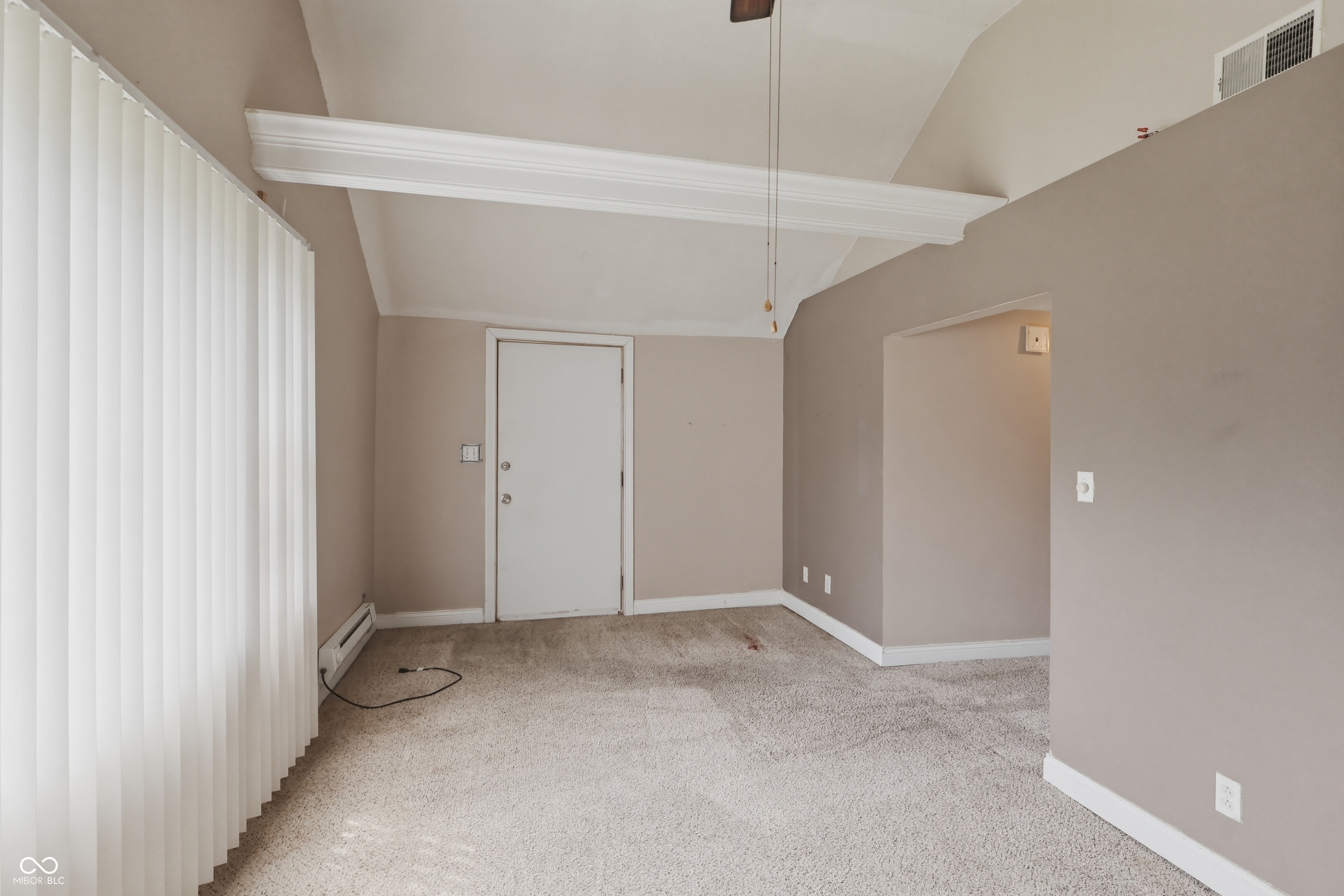 2228 N Irwin Street, Indianapolis, IN, 46219 photo 4 of 15