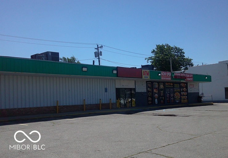 1424 S Walnut Street, Muncie, IN, 47302 photo 4 of 17
