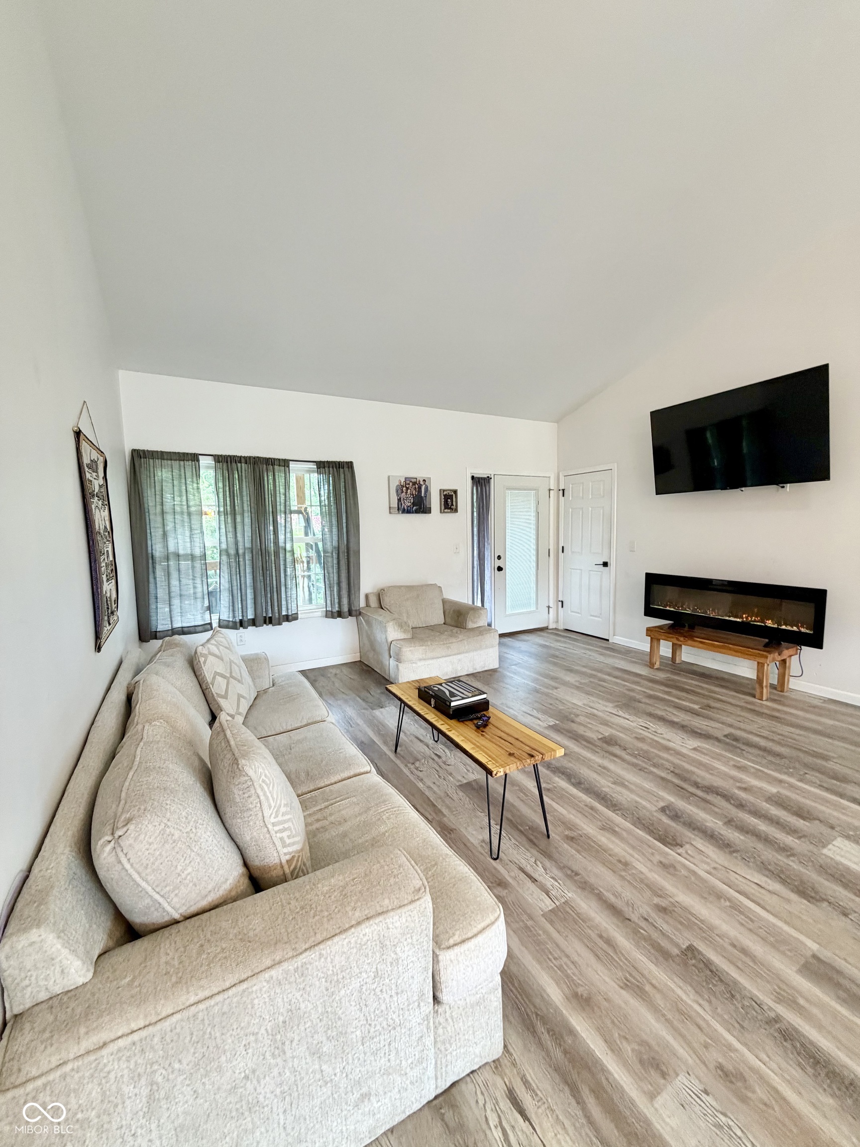 263 S River Road, Covington, IN, 47932 photo 4 of 28