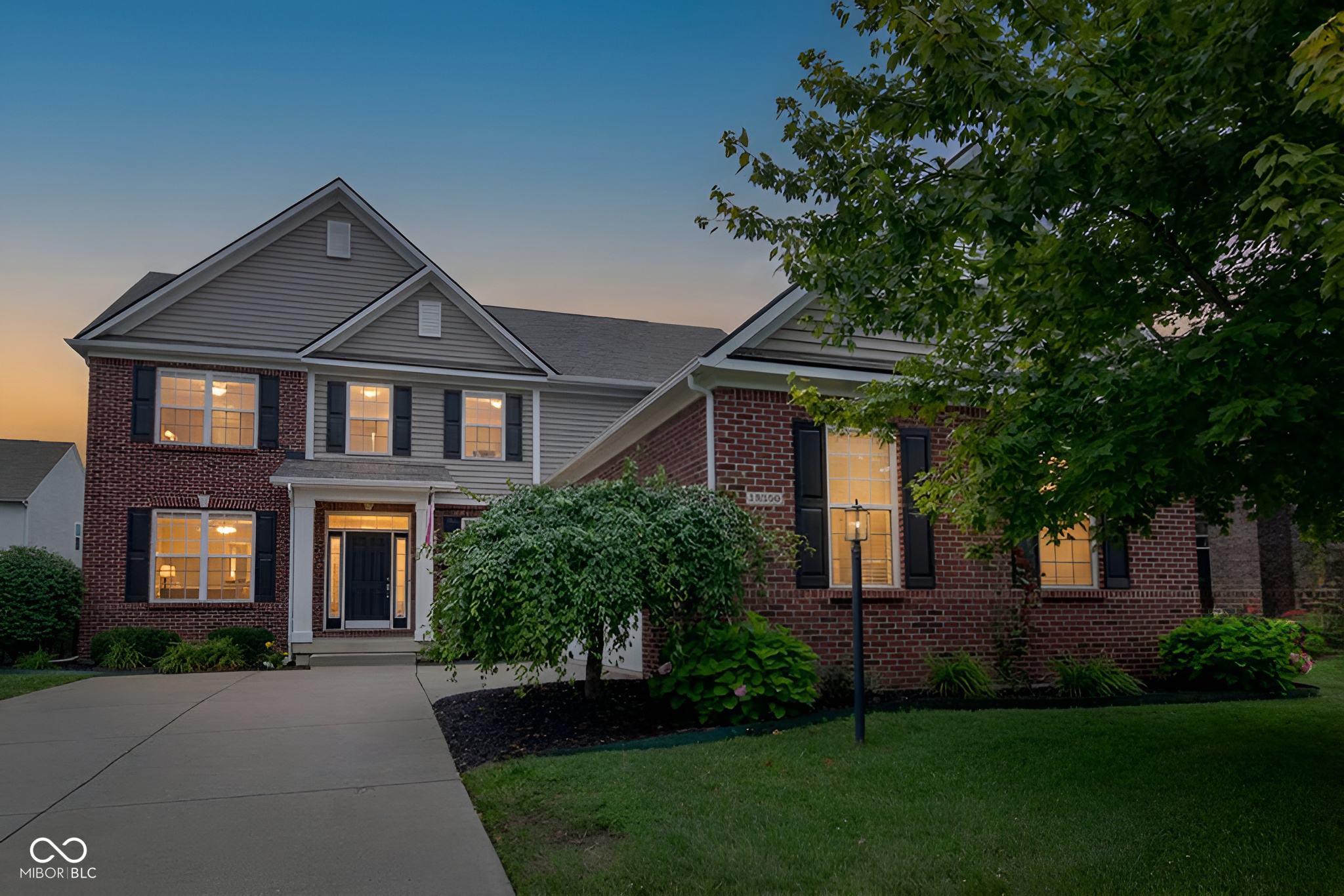 12330 Twyckenham Drive, Fishers, IN, 46037 photo 4 of 53