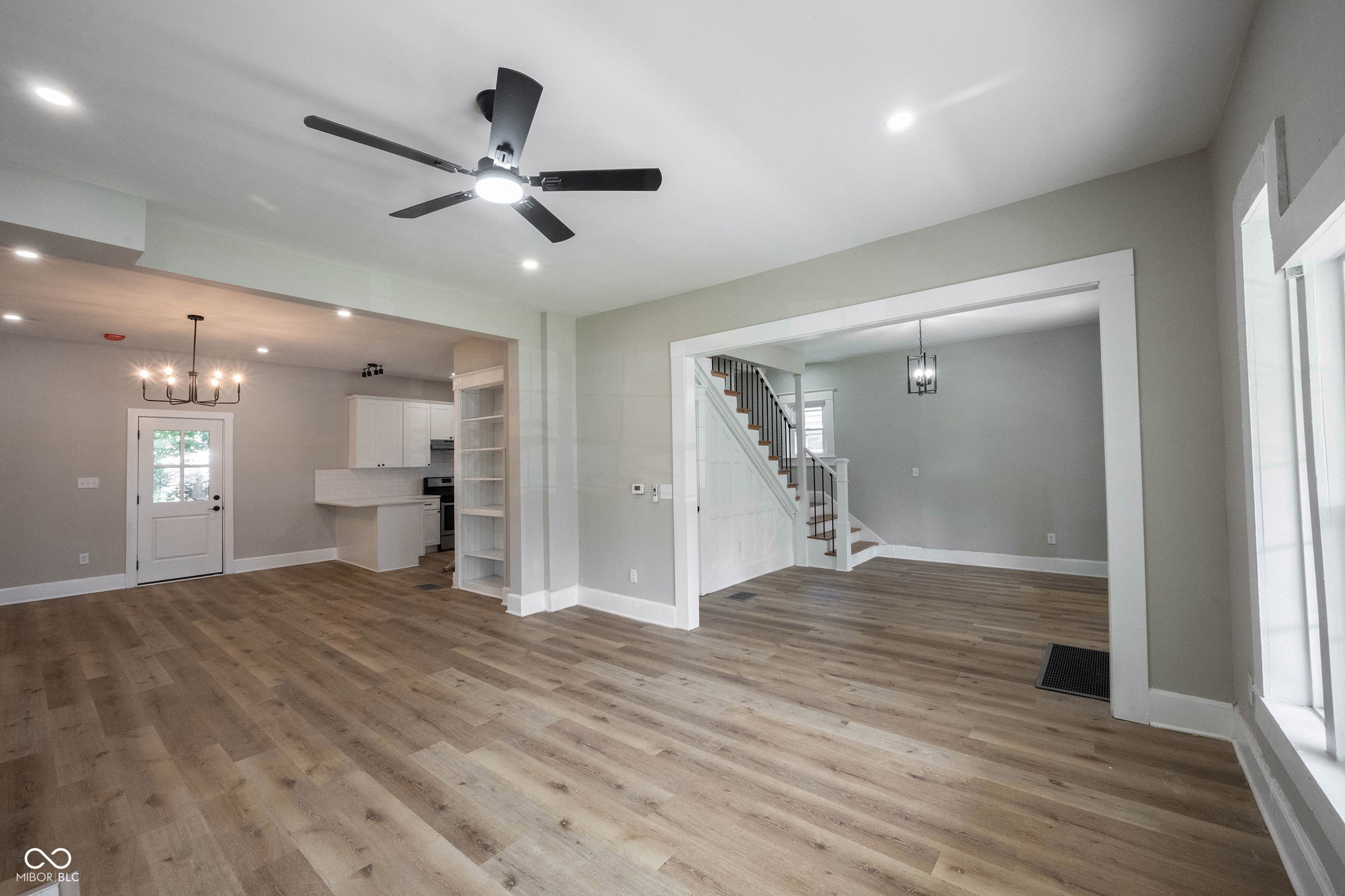 2934 Boulevard Place, Indianapolis, IN, 46208 photo 4 of 50